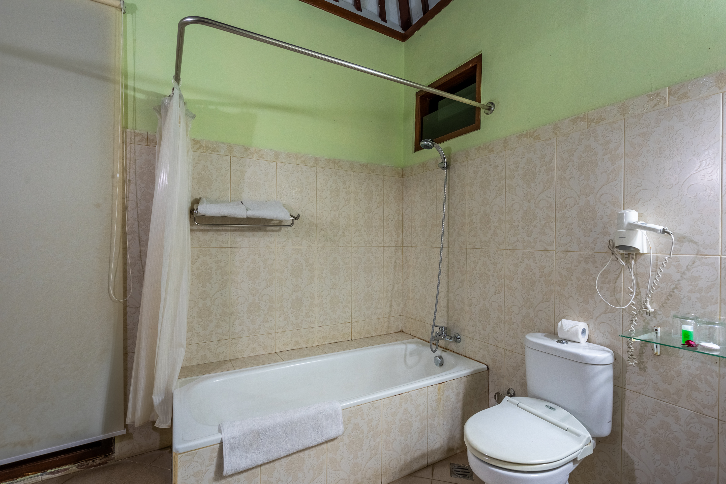 Twin Executive 2 Double Beds