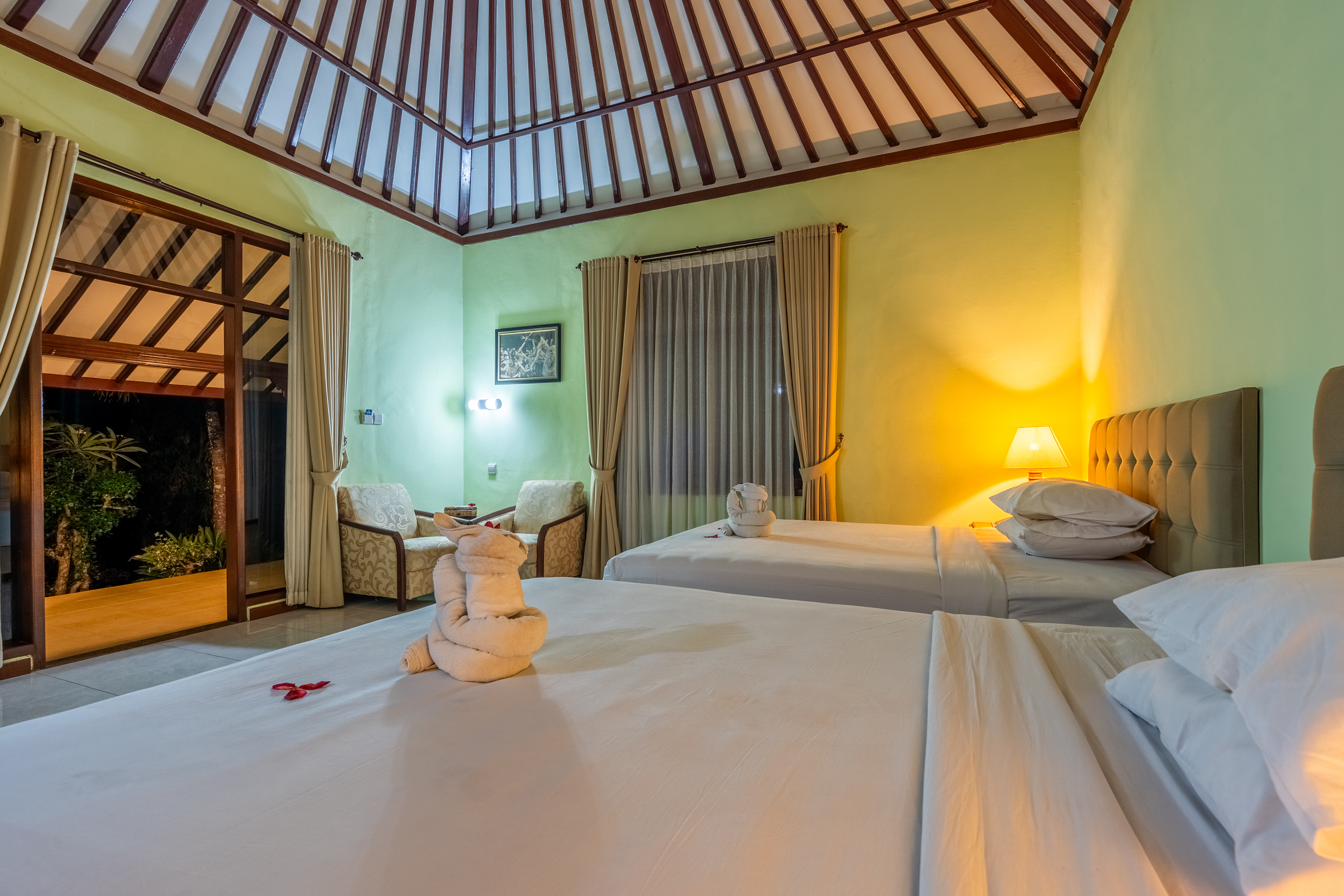 Twin Executive 2 Double Beds