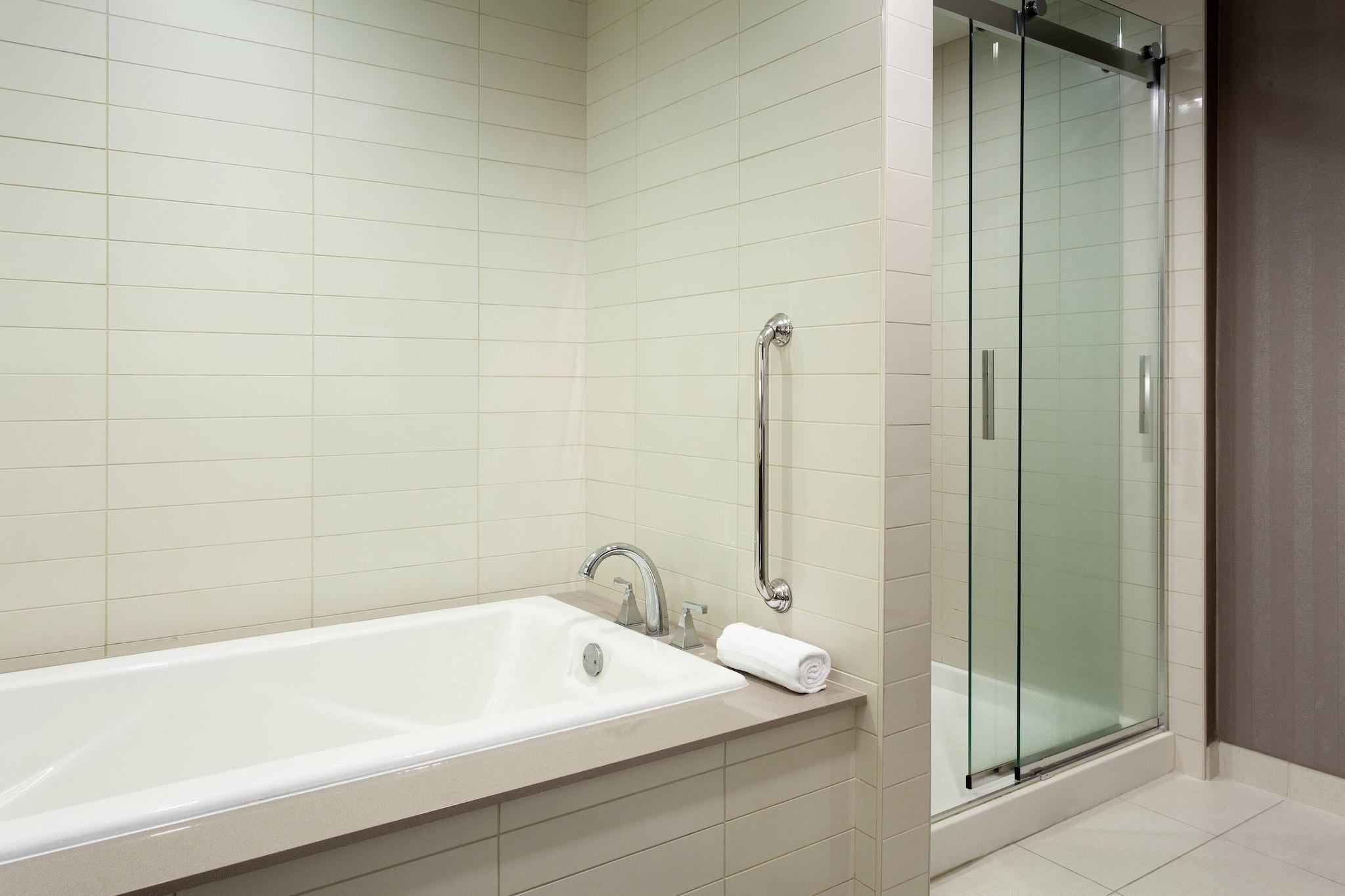 Studio Ocean View King Bed