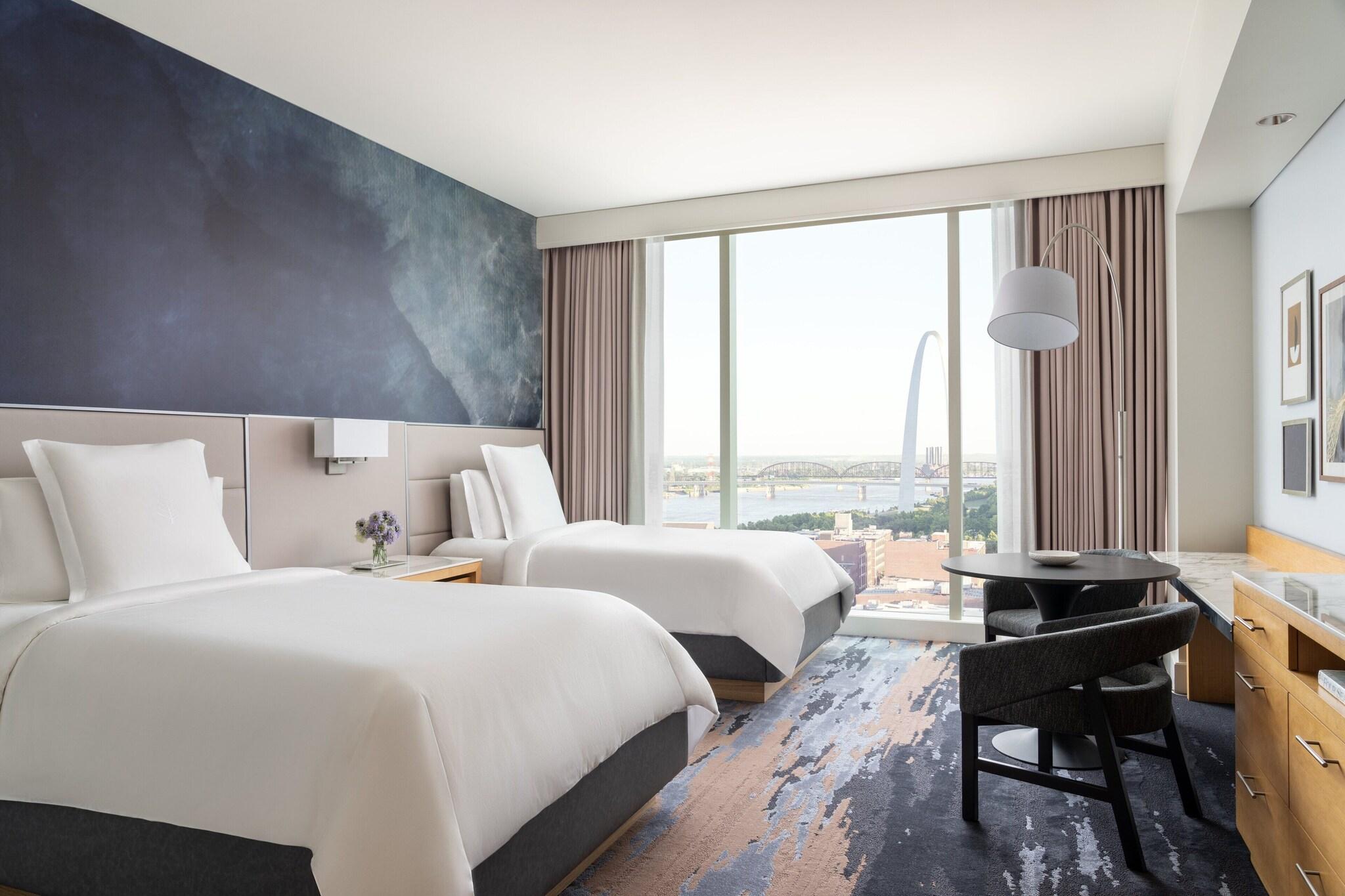 Room City View Two Double Beds