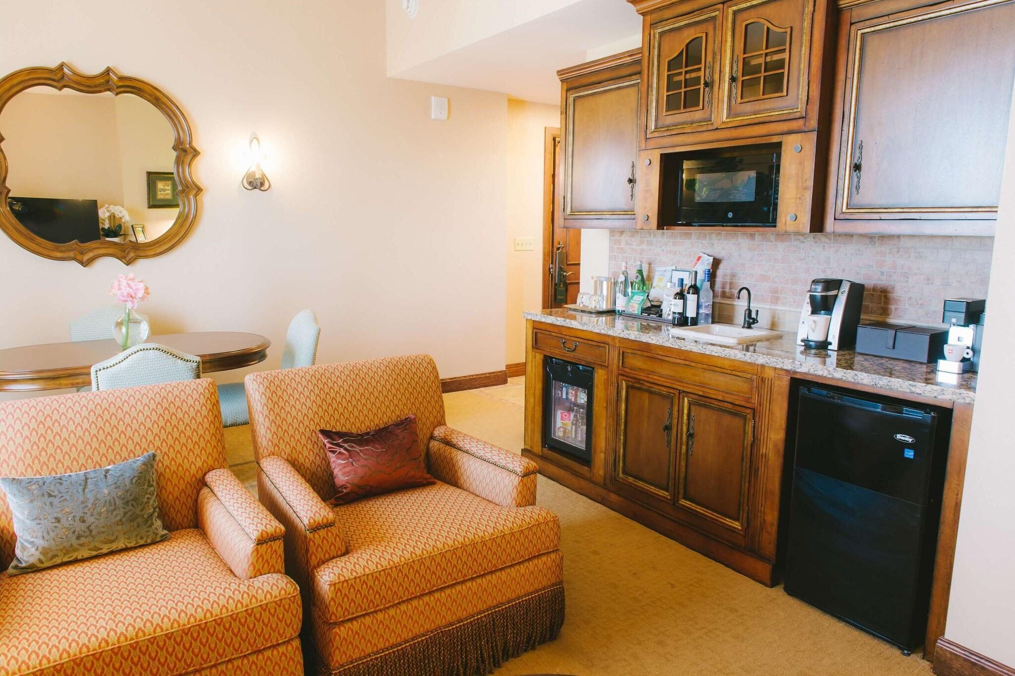 Suite King Bed One Bedroom 