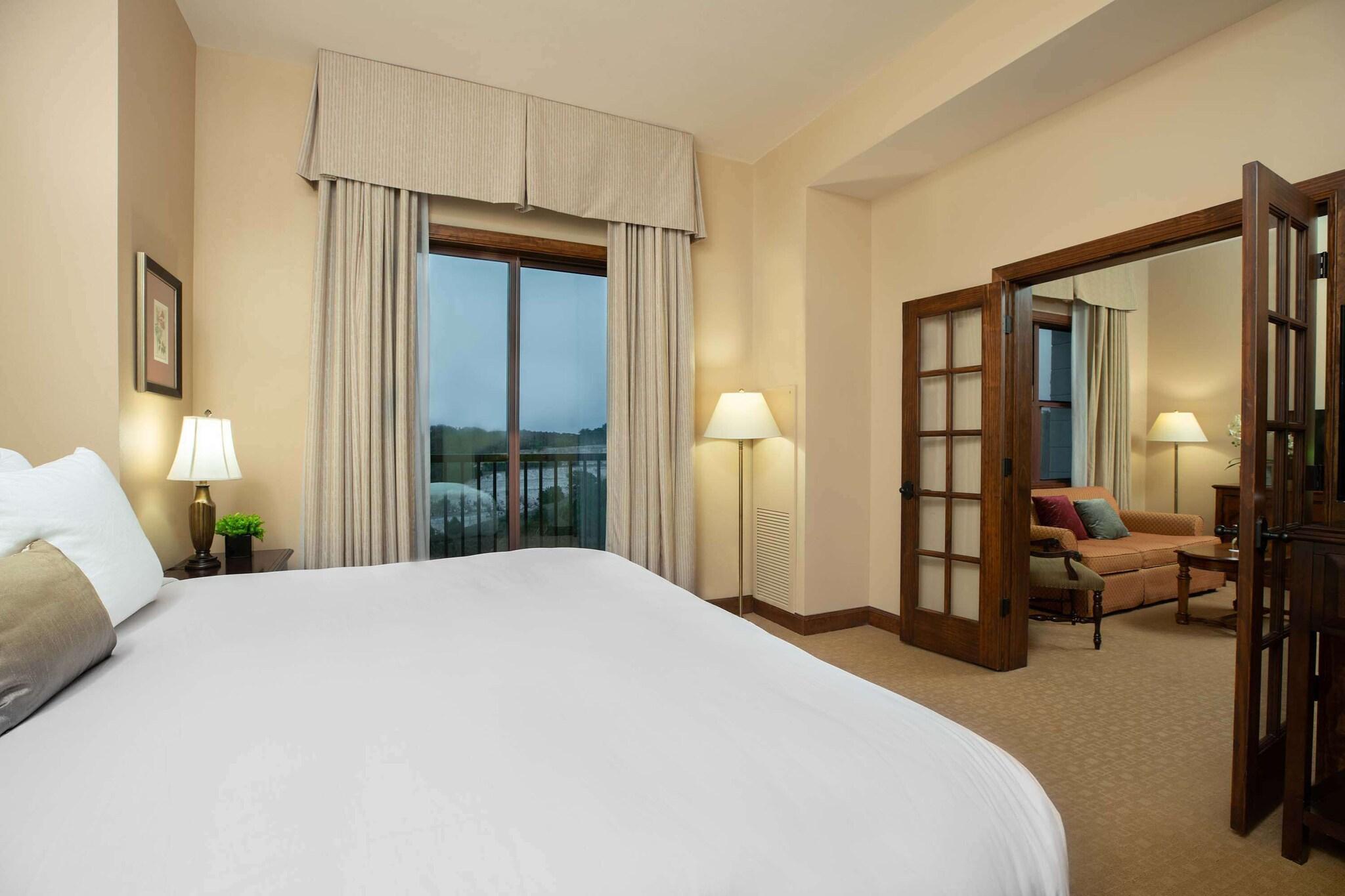 Junior Suite King Size Bed