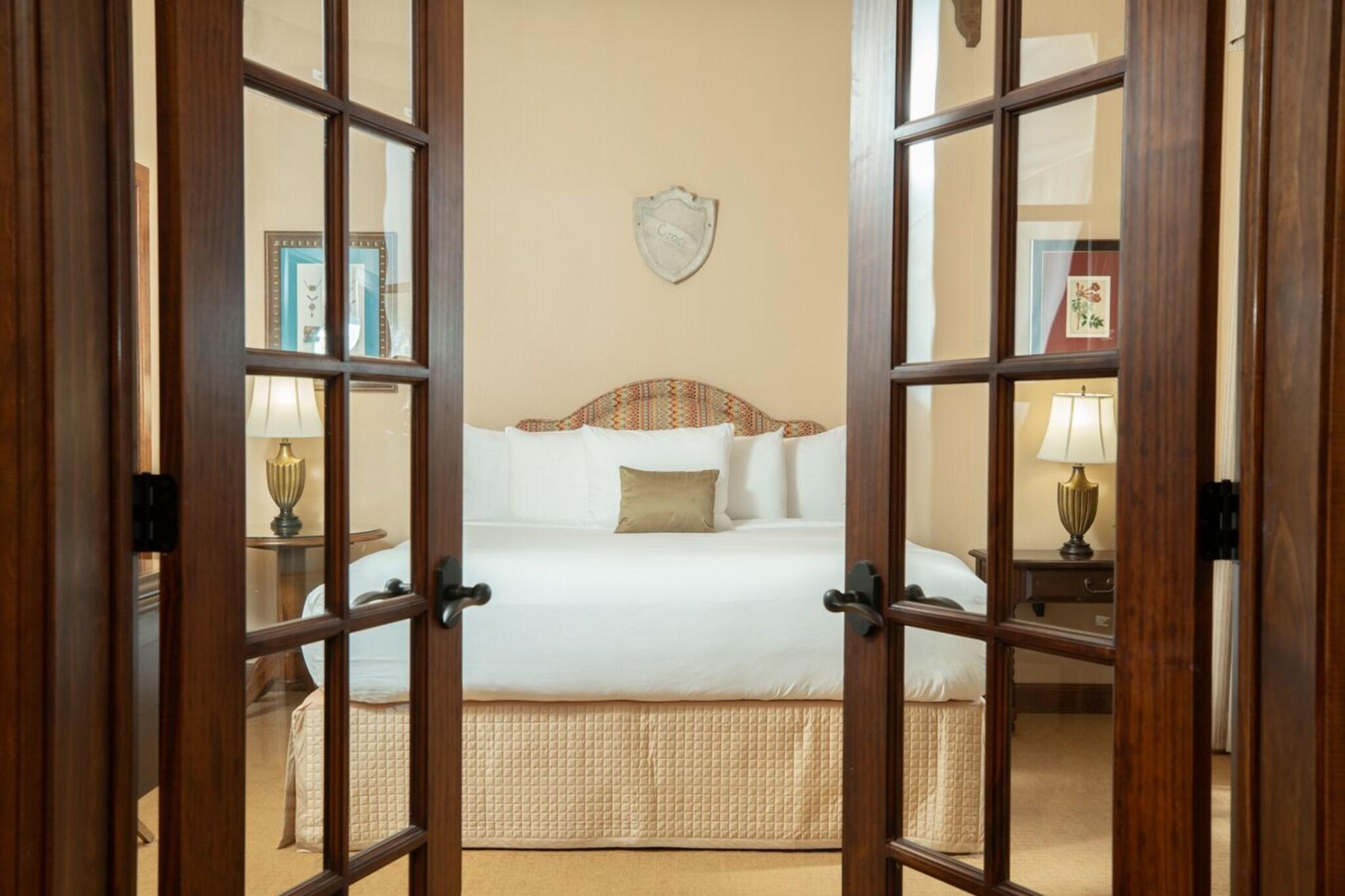 Junior Suite King Size Bed