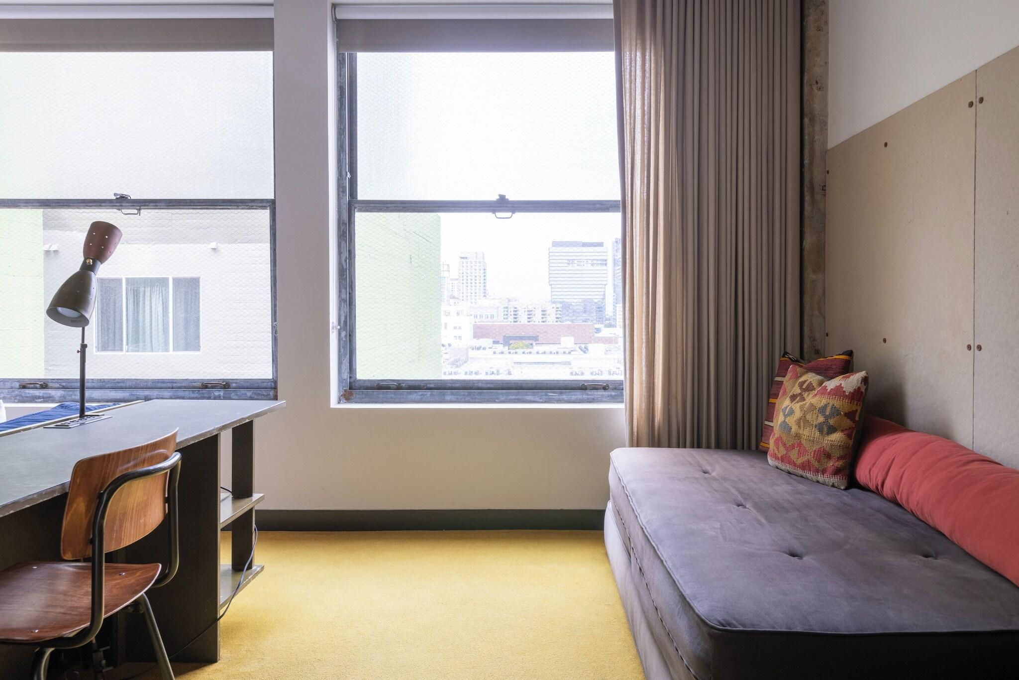 Double Deluxe King Bed