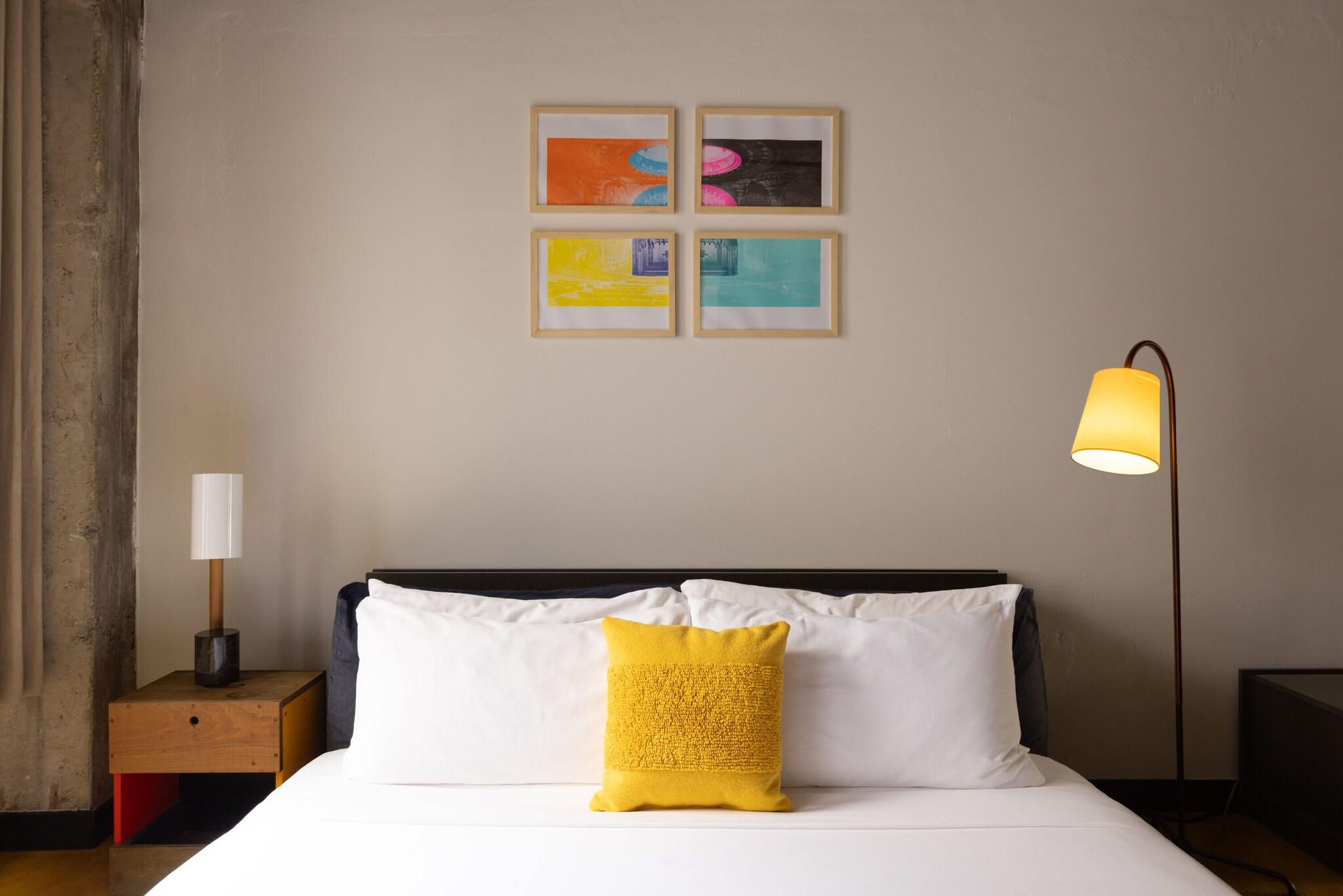 Studio Premier King Bed