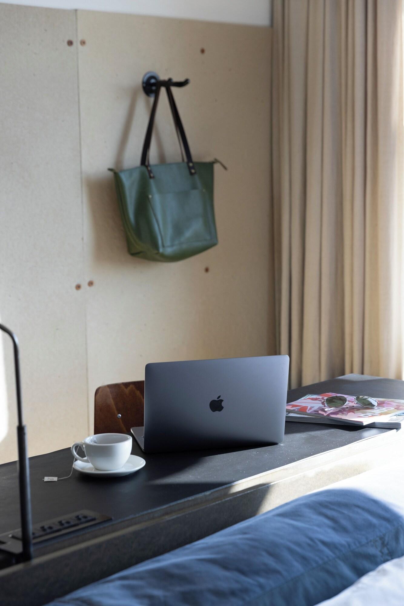 Double Classic King Bed