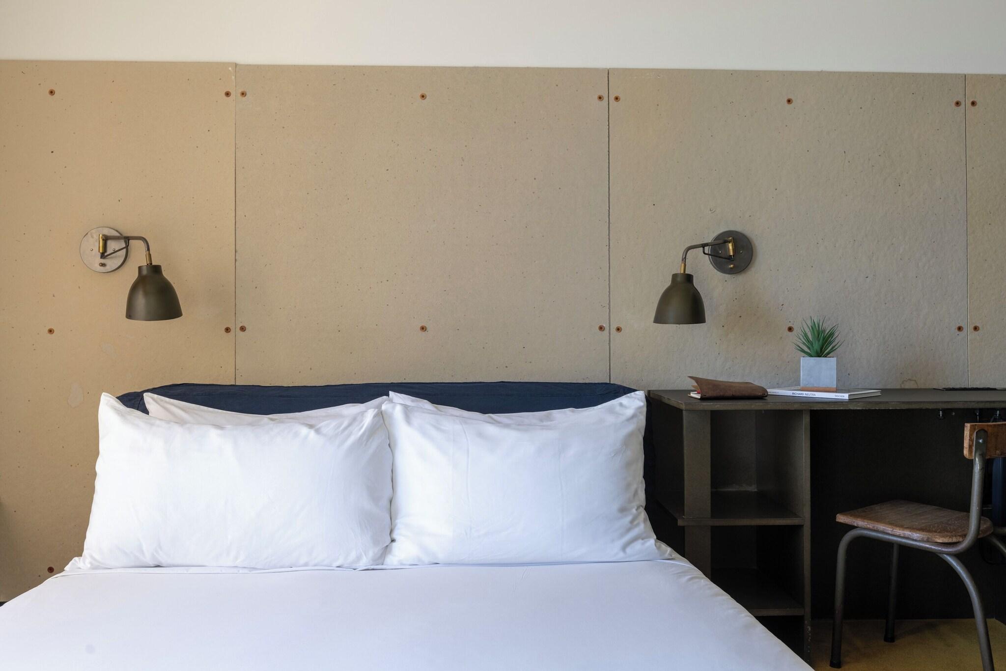 Double Queen Size Bed