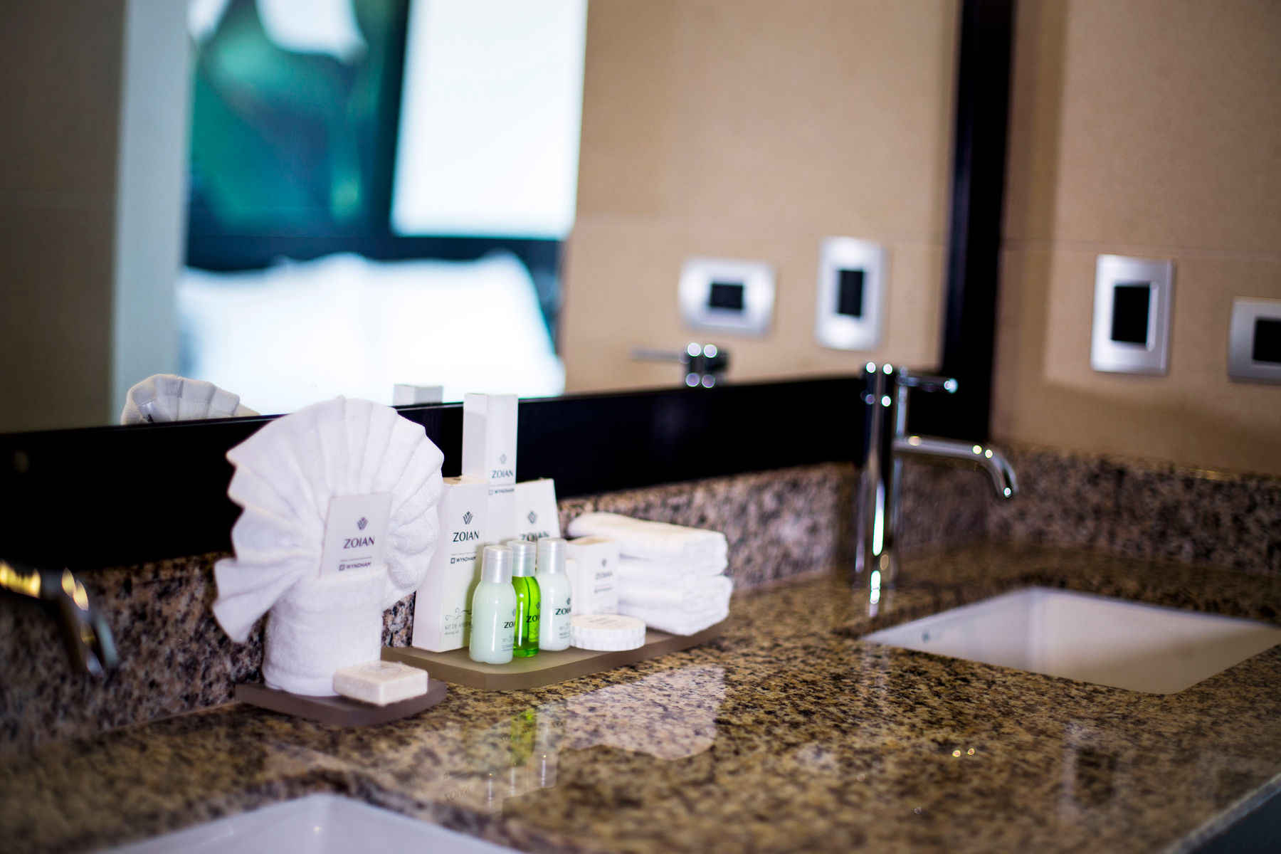 Double Deluxe King Bed