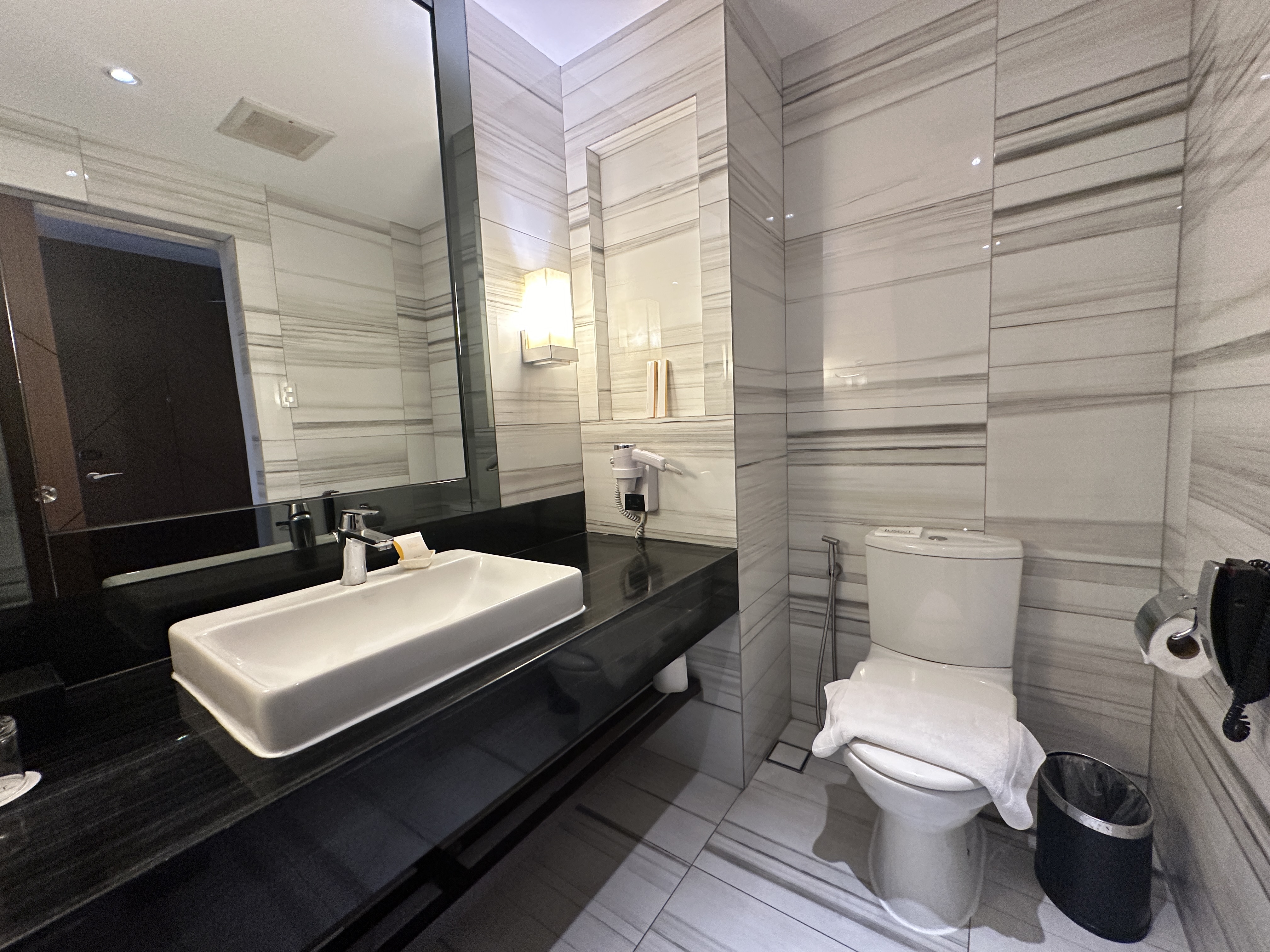 Twin Premier Queen Bed