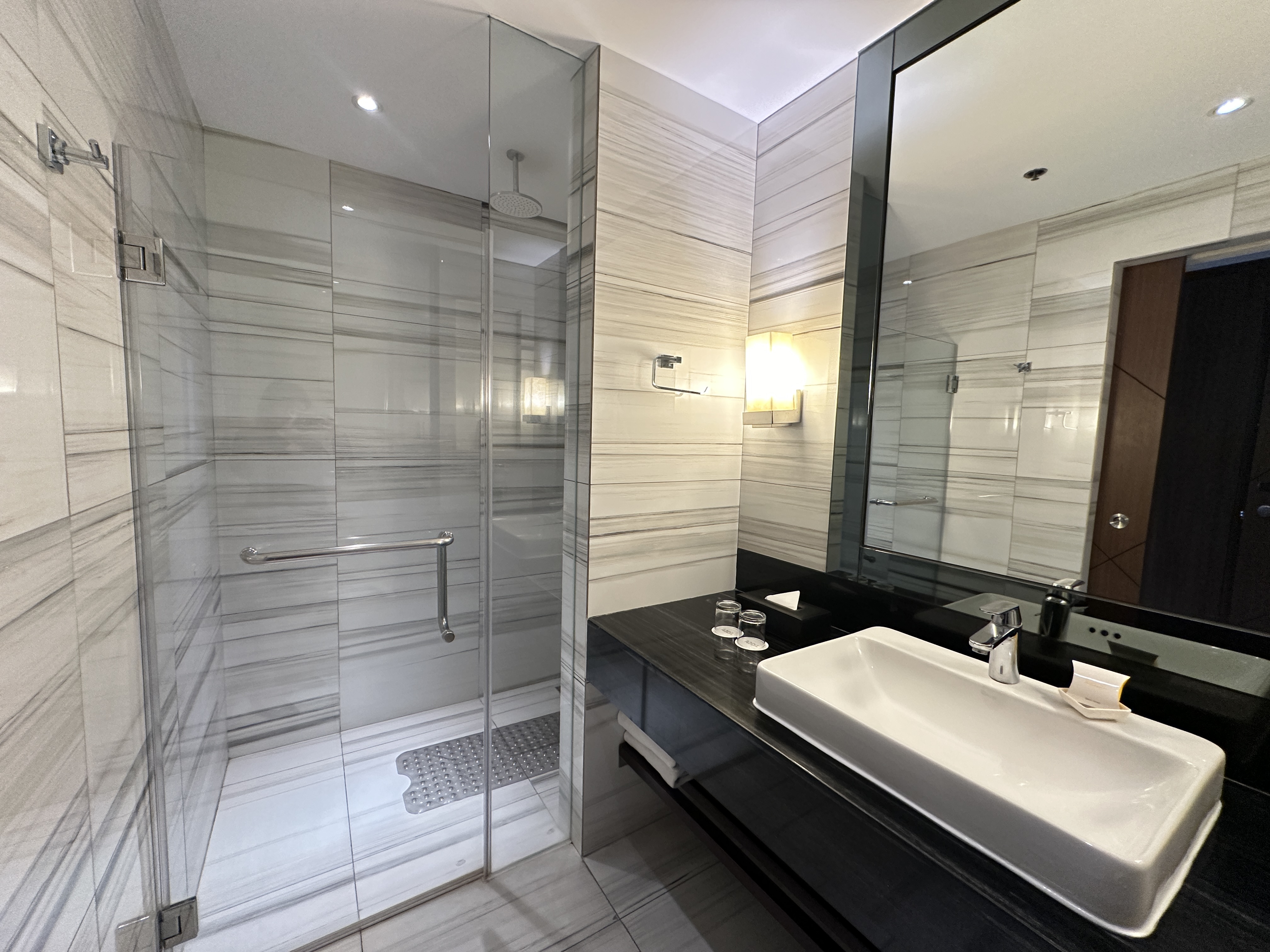 Twin Premier Queen Bed