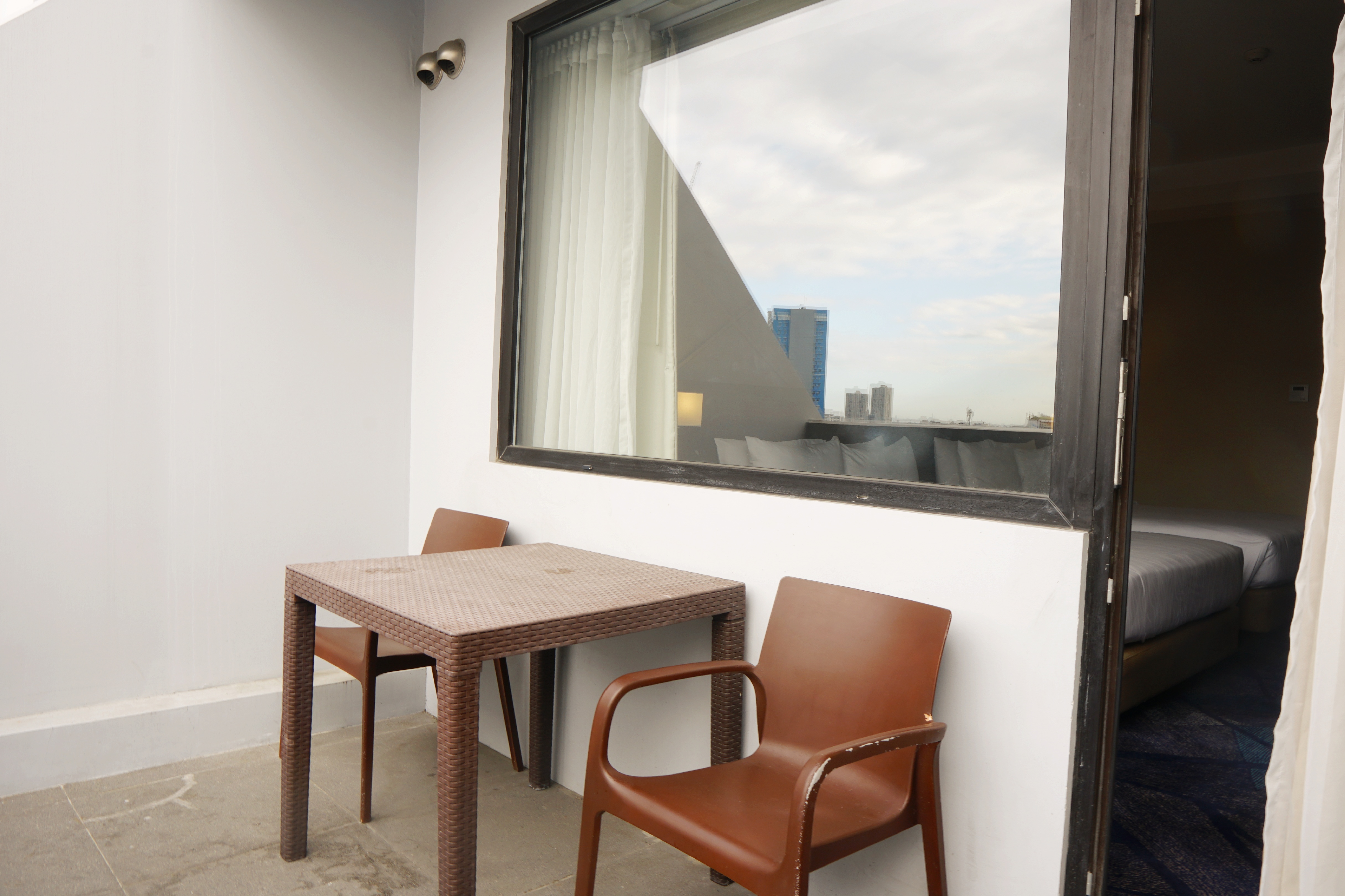 Twin Premier Queen Bed