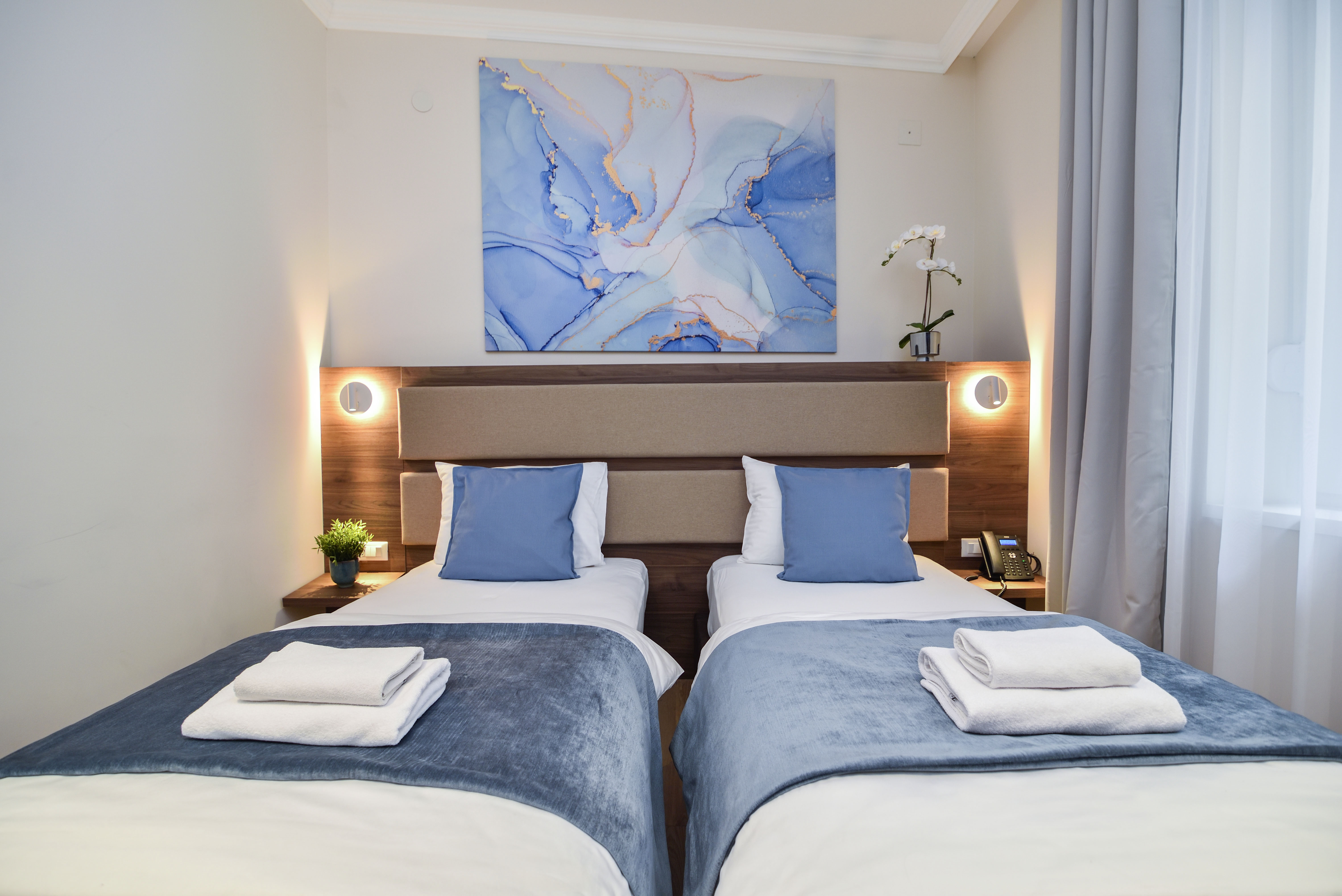 Double or Twin Standard