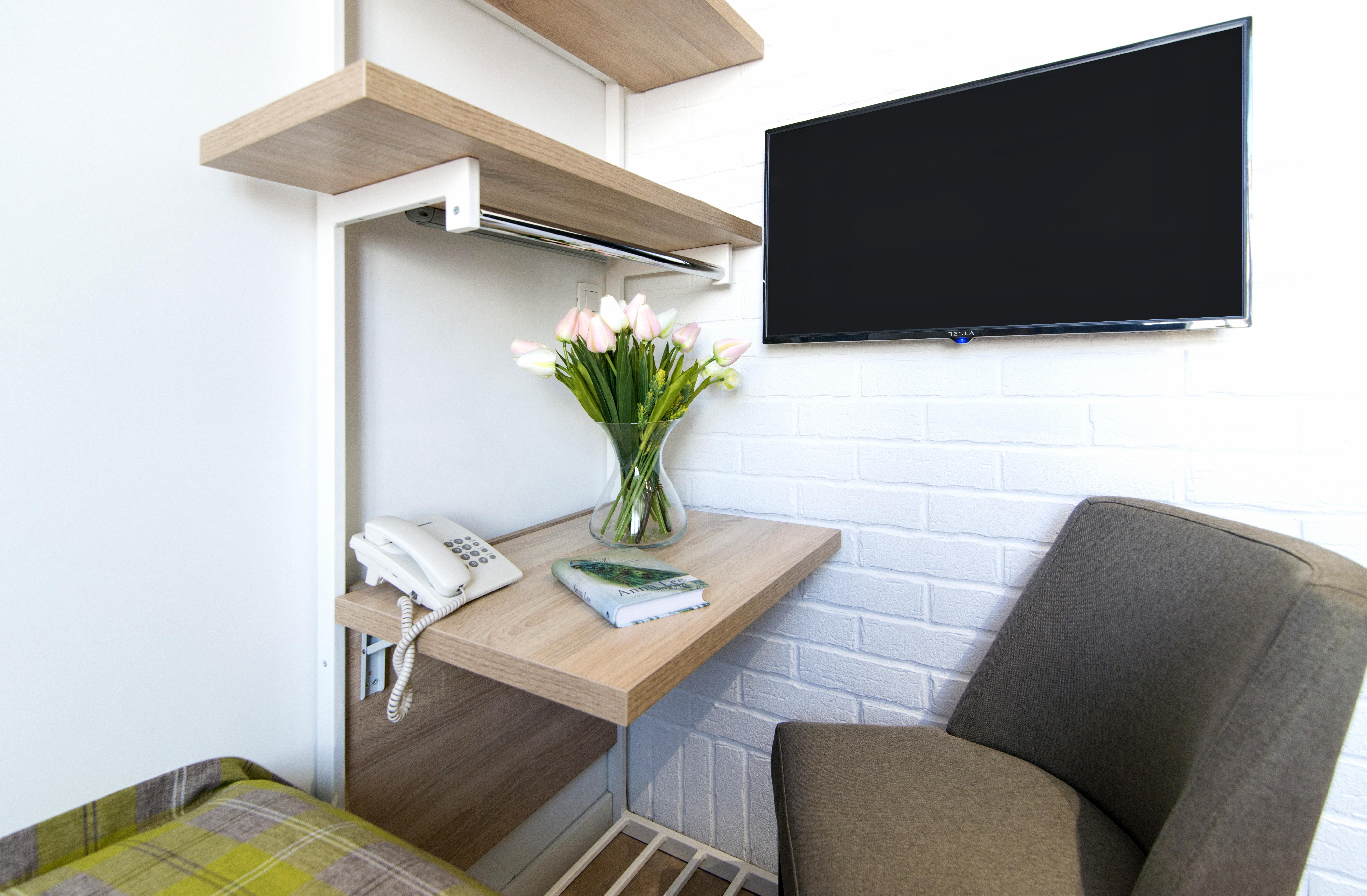 Double or Twin Standard