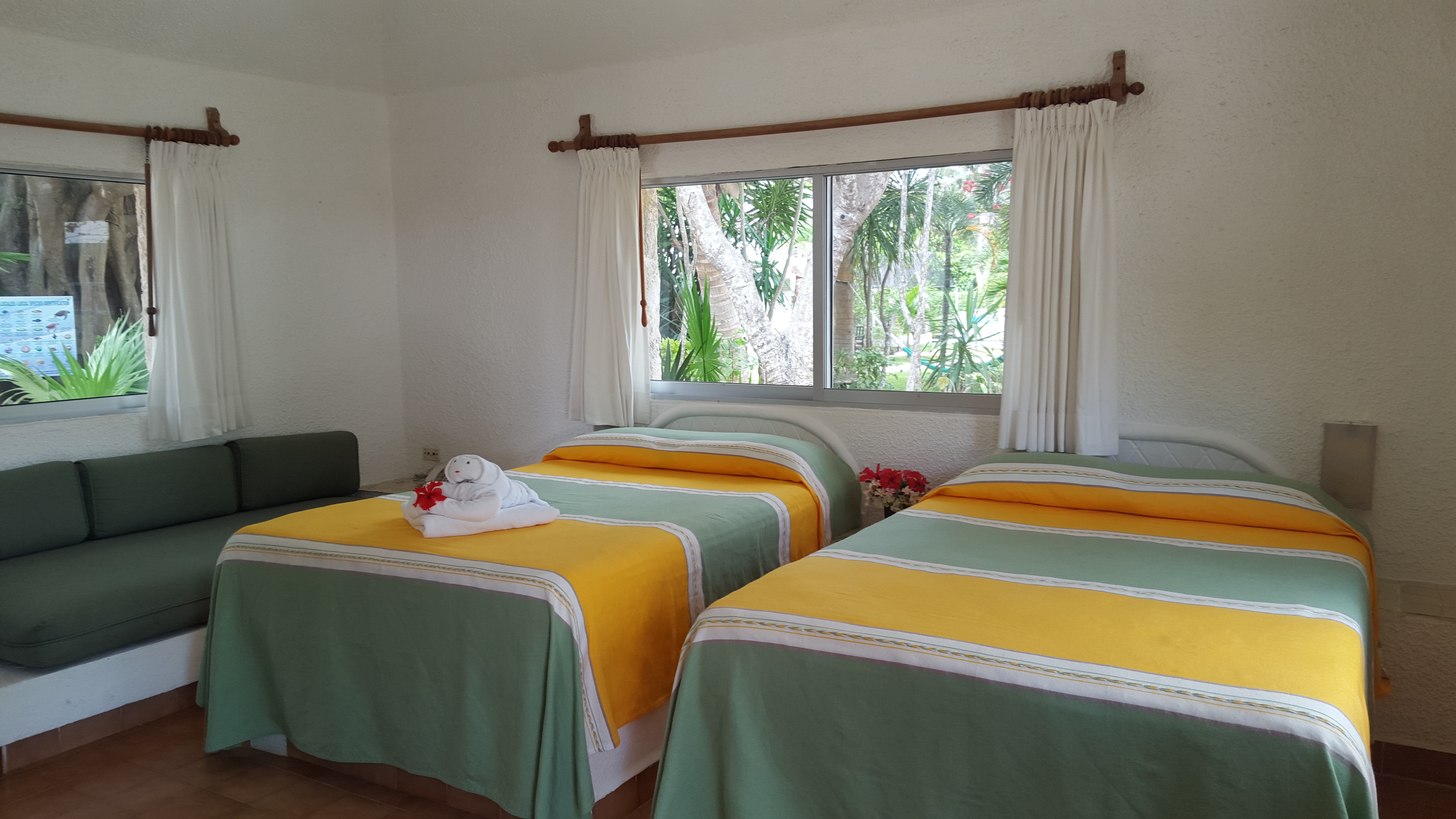 Bungalow Garden View