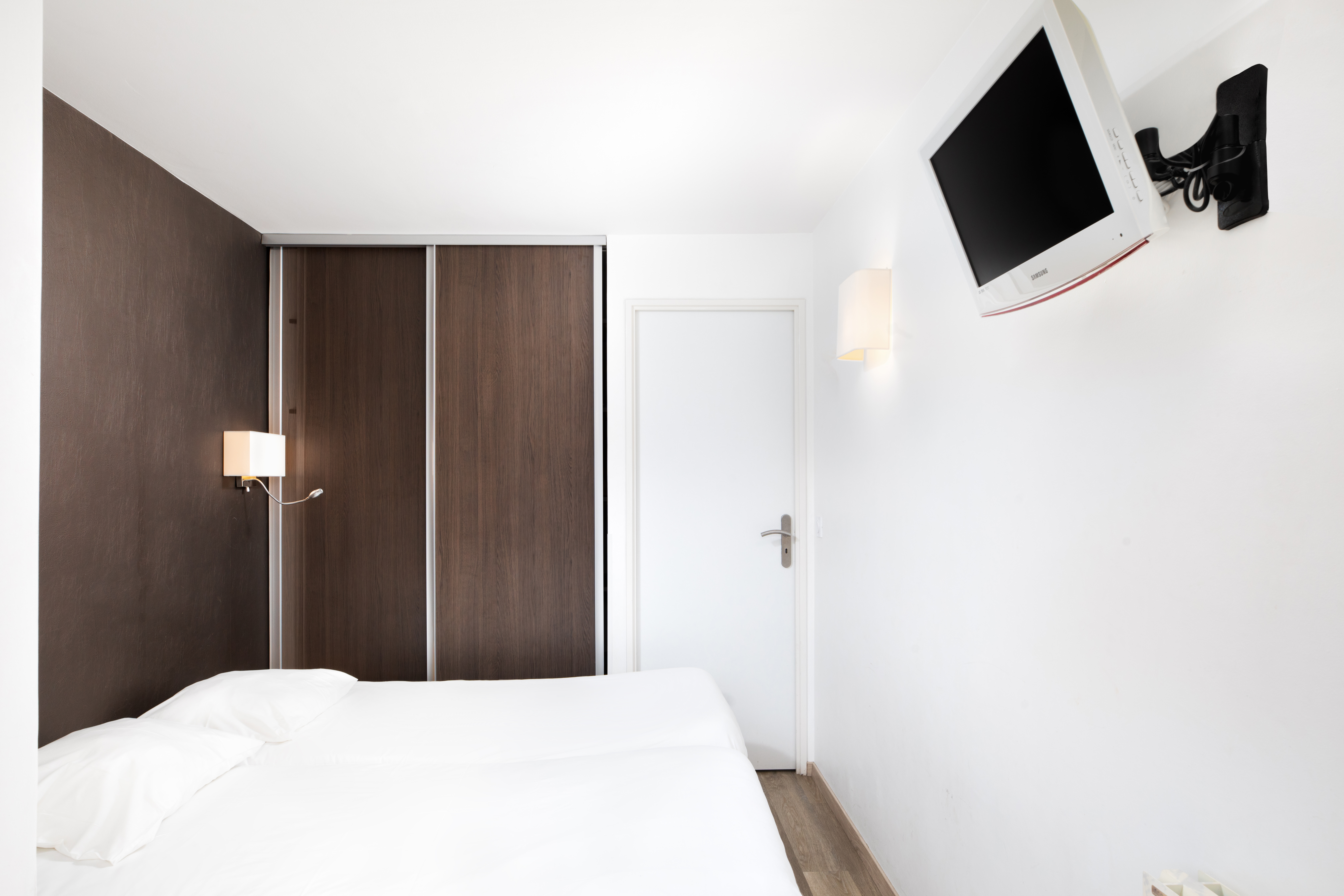 Apartment Capacity 4