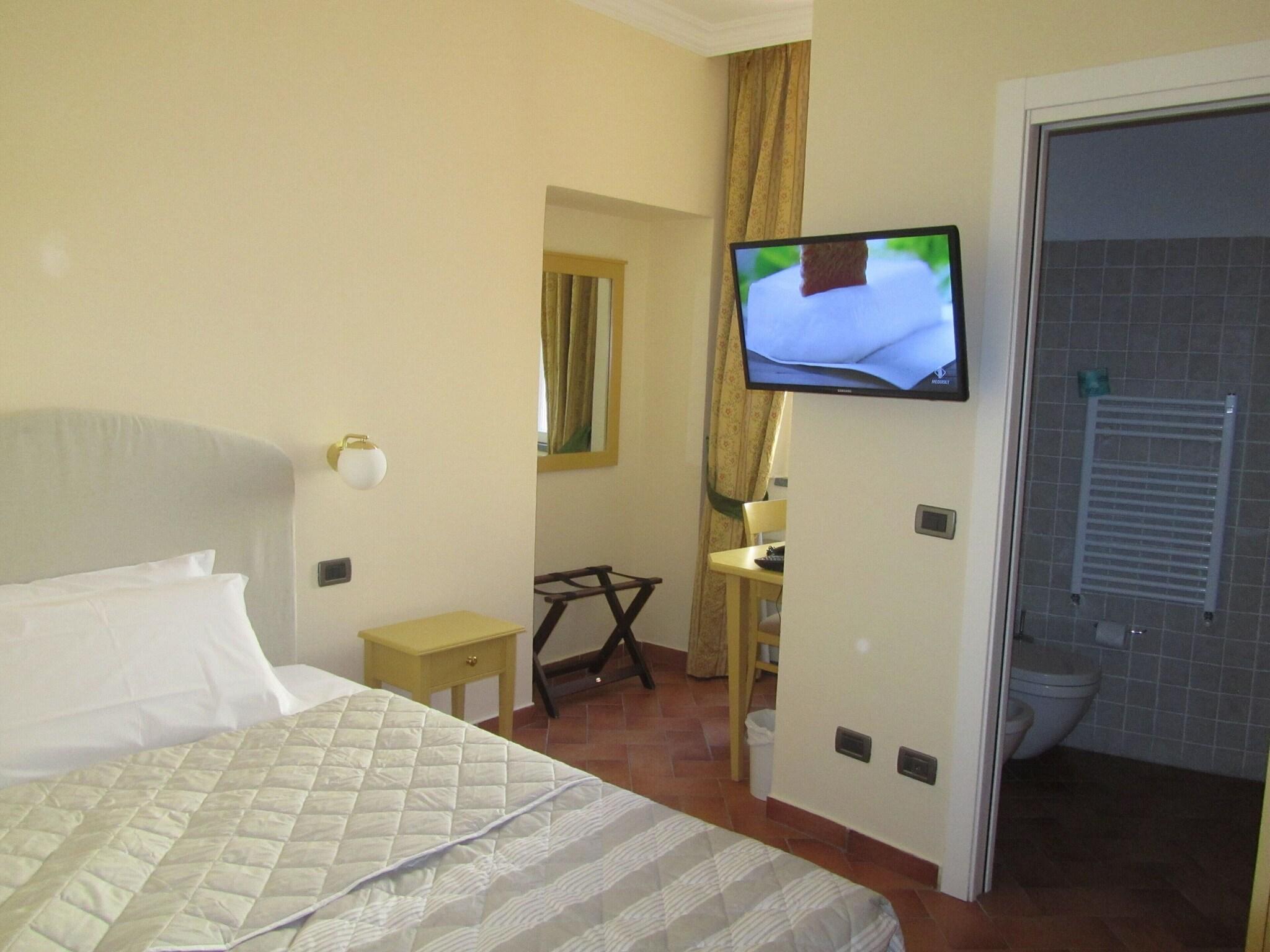 Double Single Economy