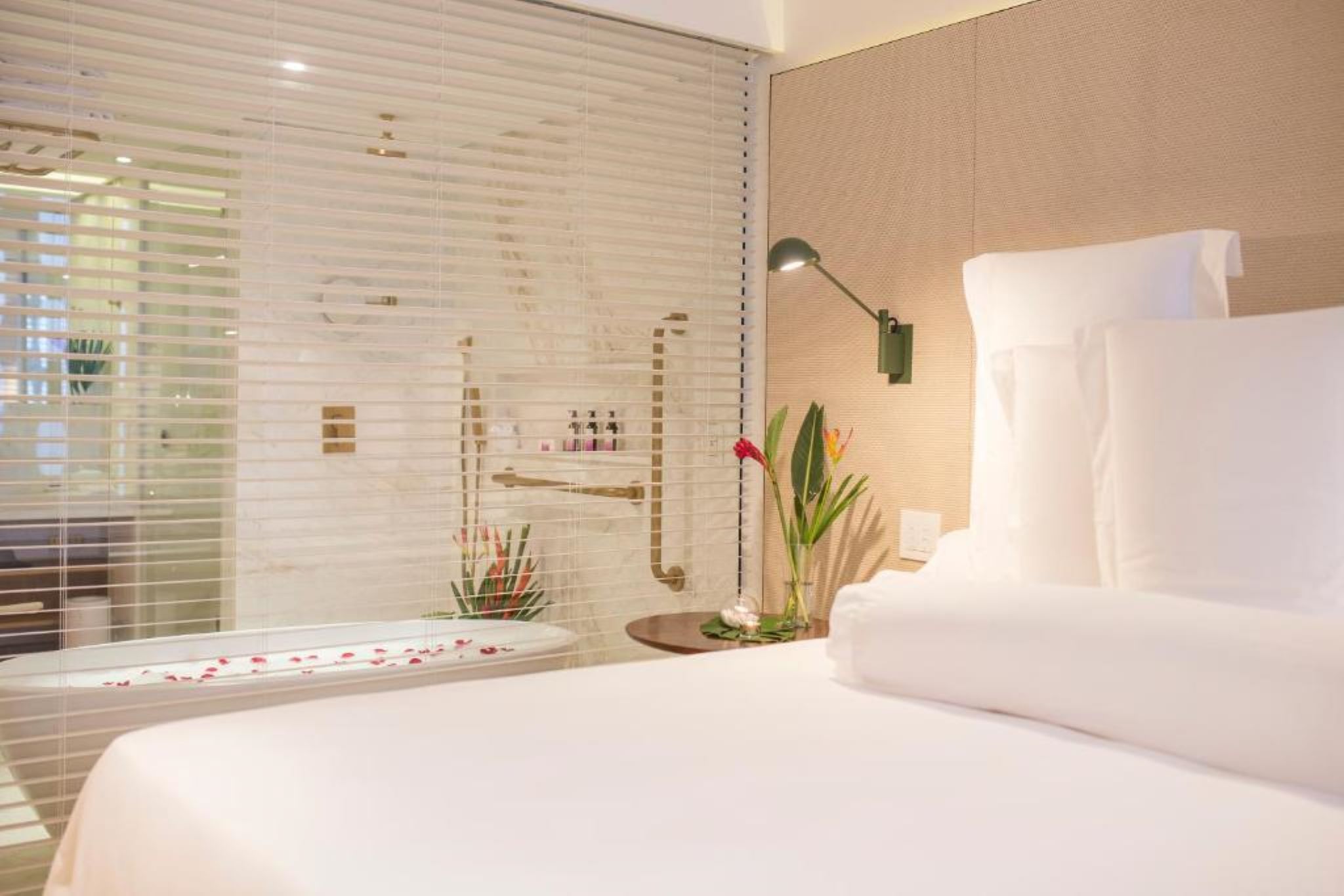 Double Deluxe King Bed