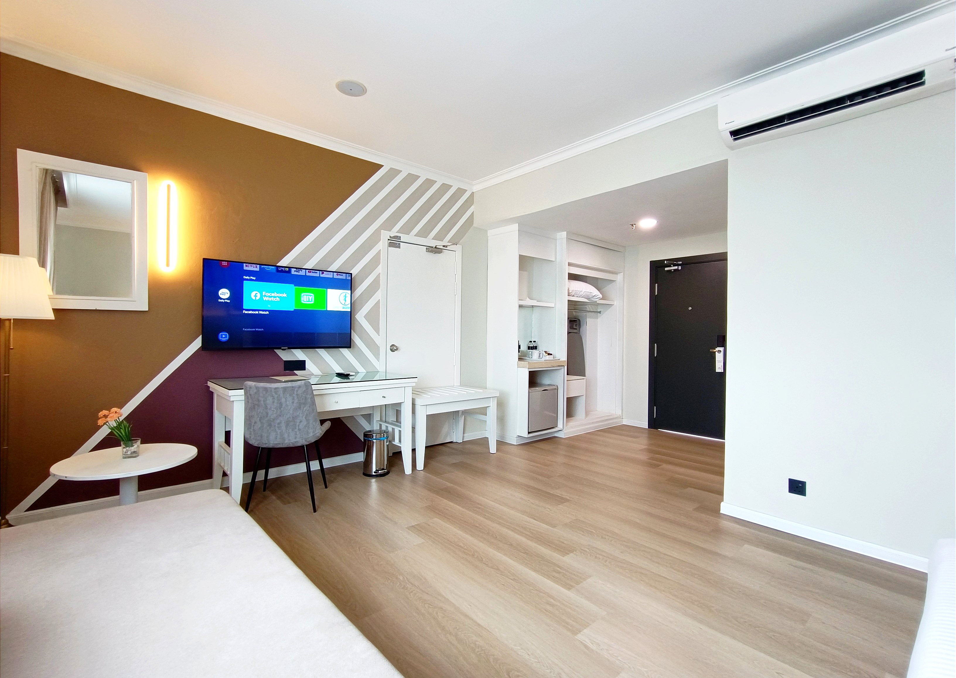 Double Superior Queen Bed