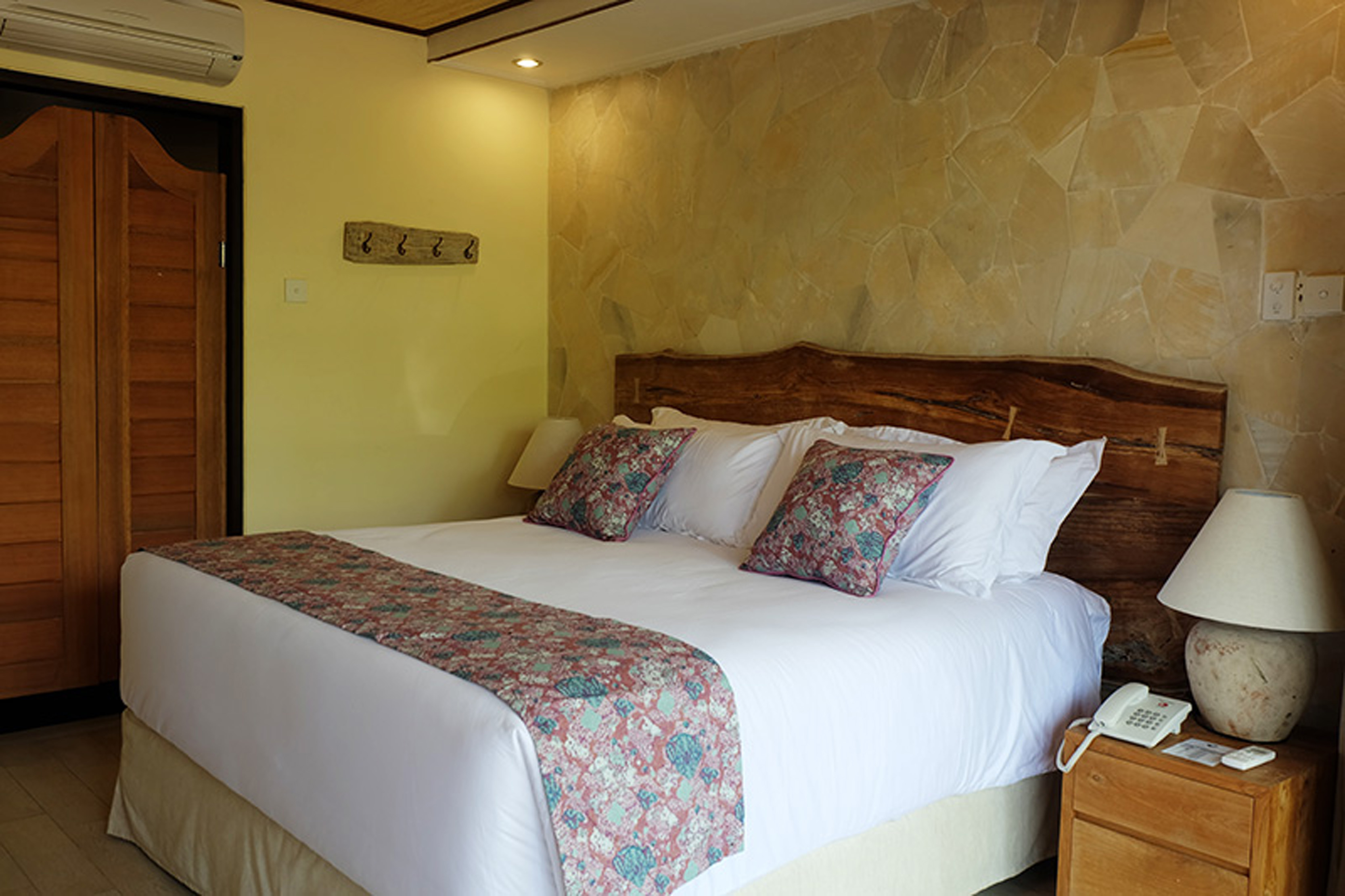 Double or Twin Standard