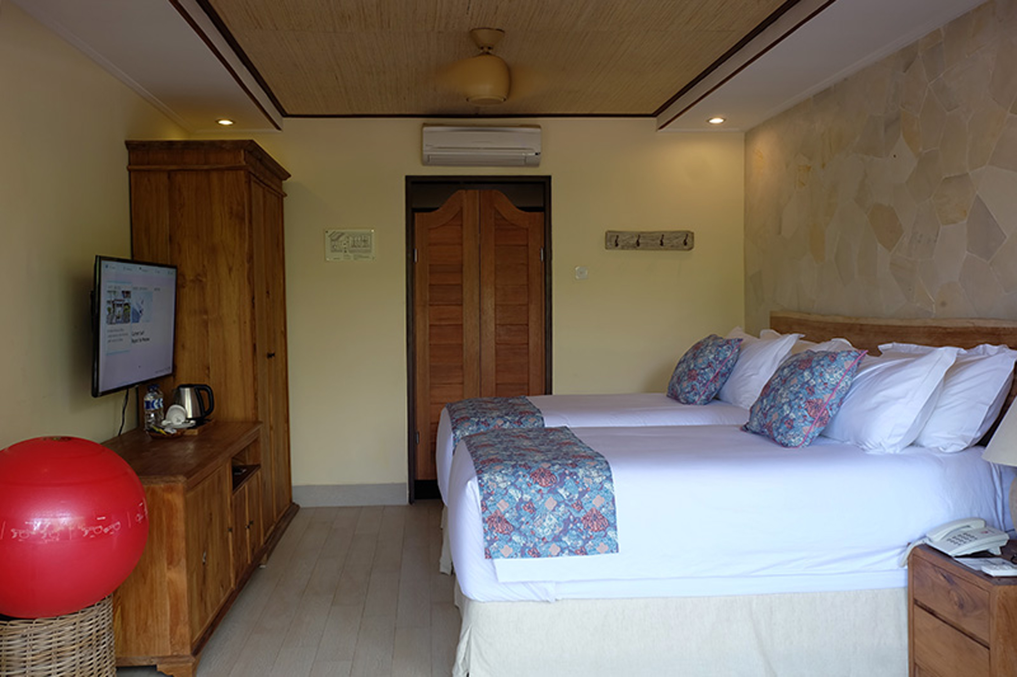 Double or Twin Standard