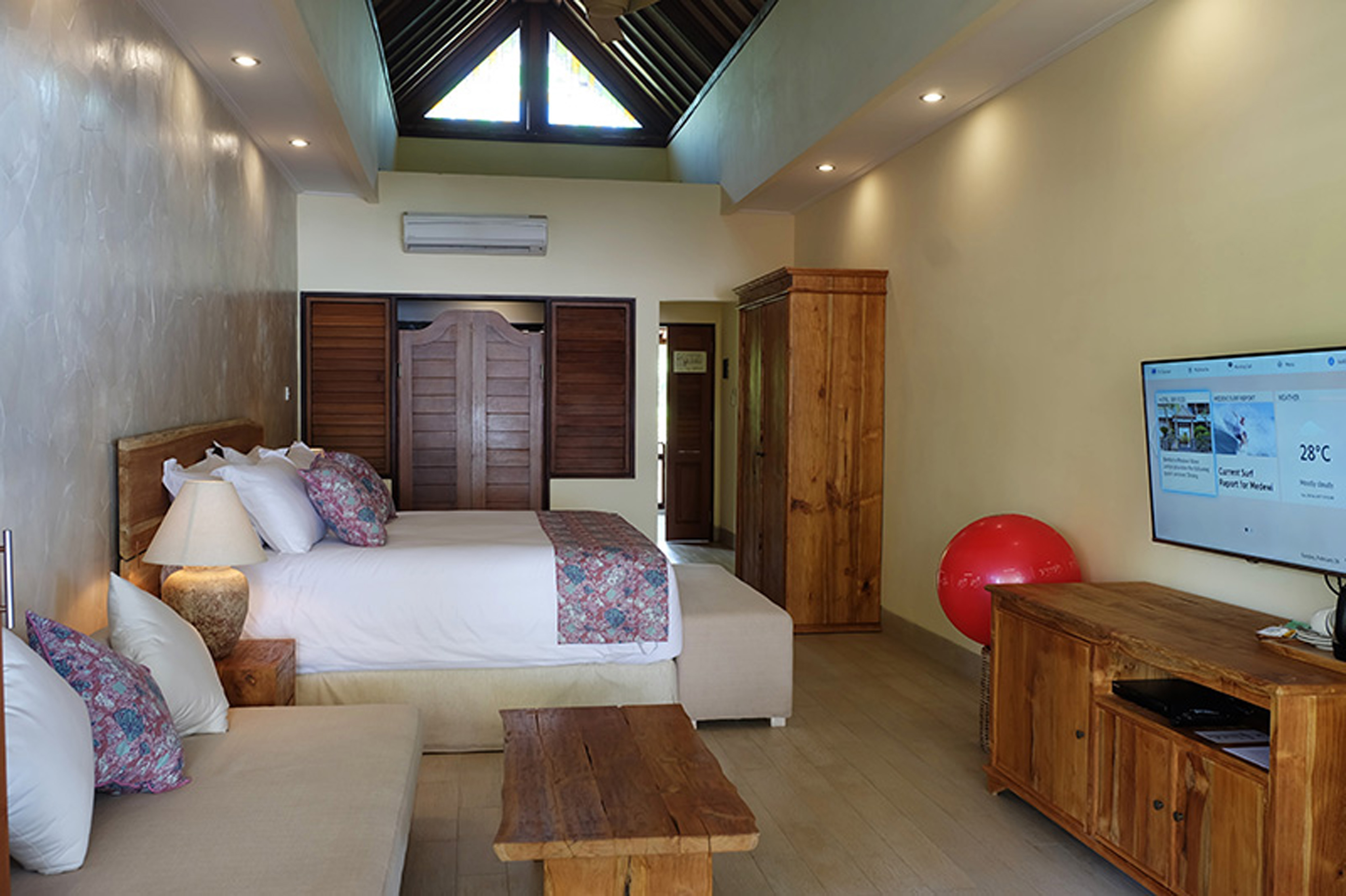 Double or Twin Deluxe Ocean View