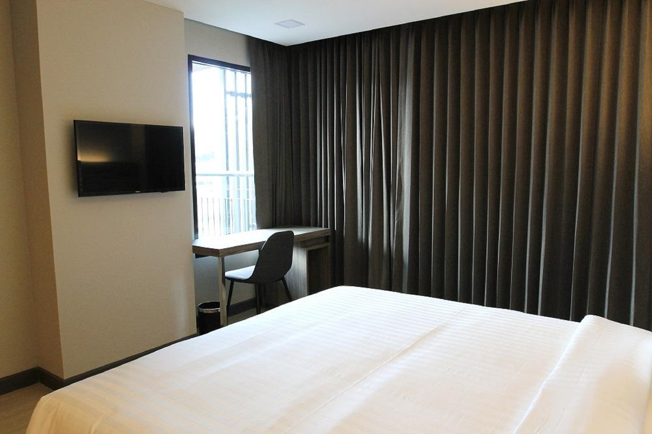 Double or Twin Deluxe