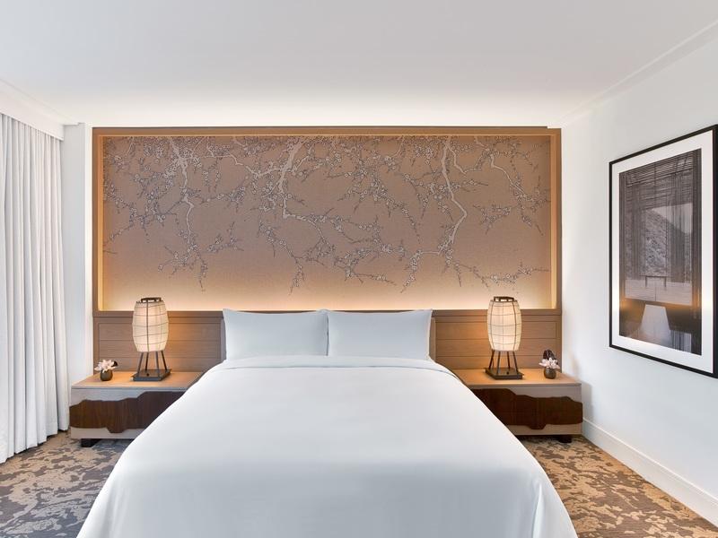 Double Deluxe King Bed