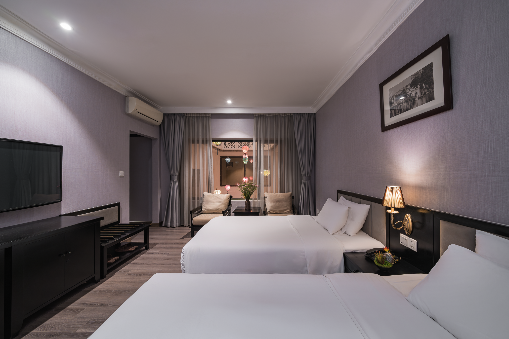 Twin Deluxe City View