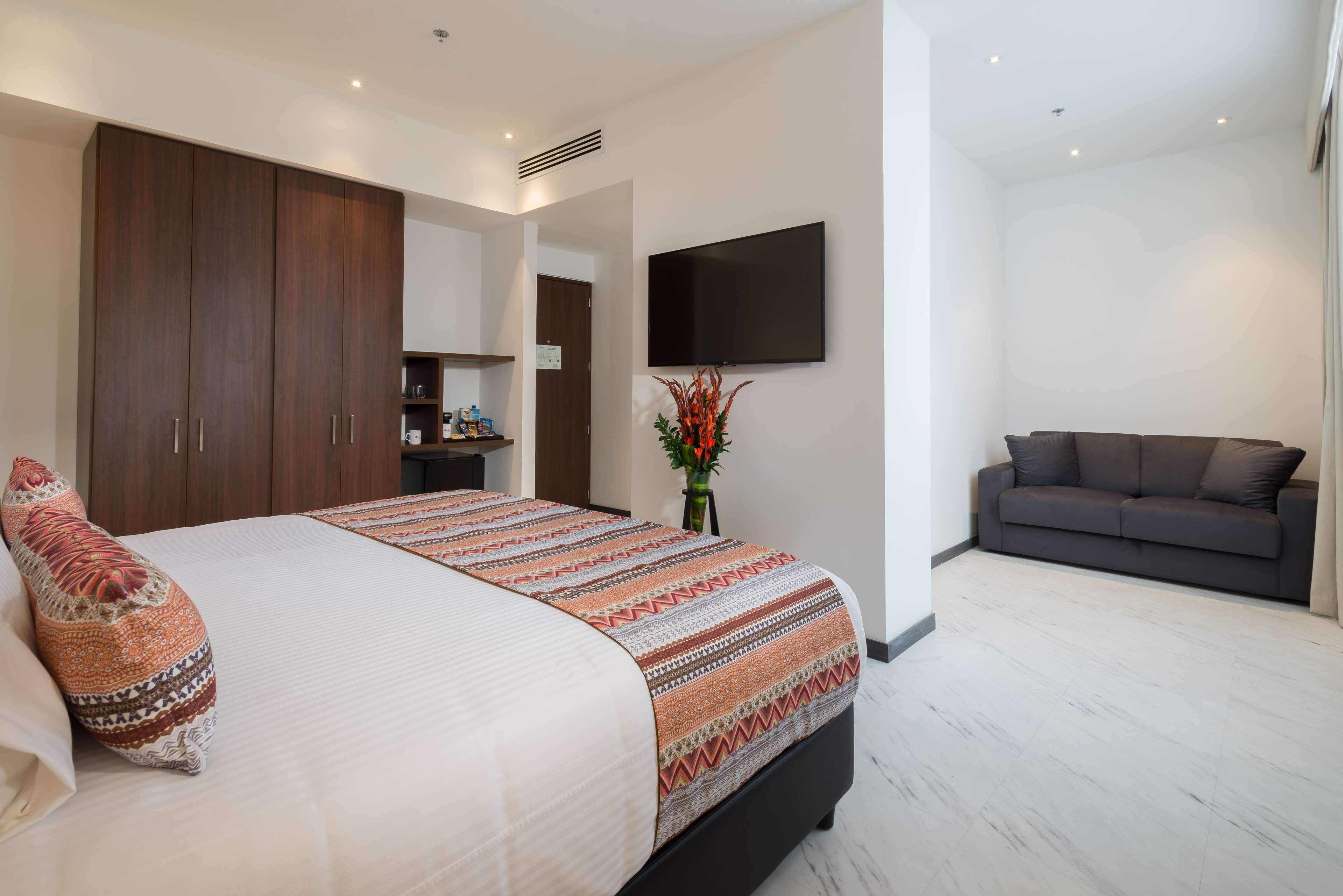 Suite King Bed Non Smoking