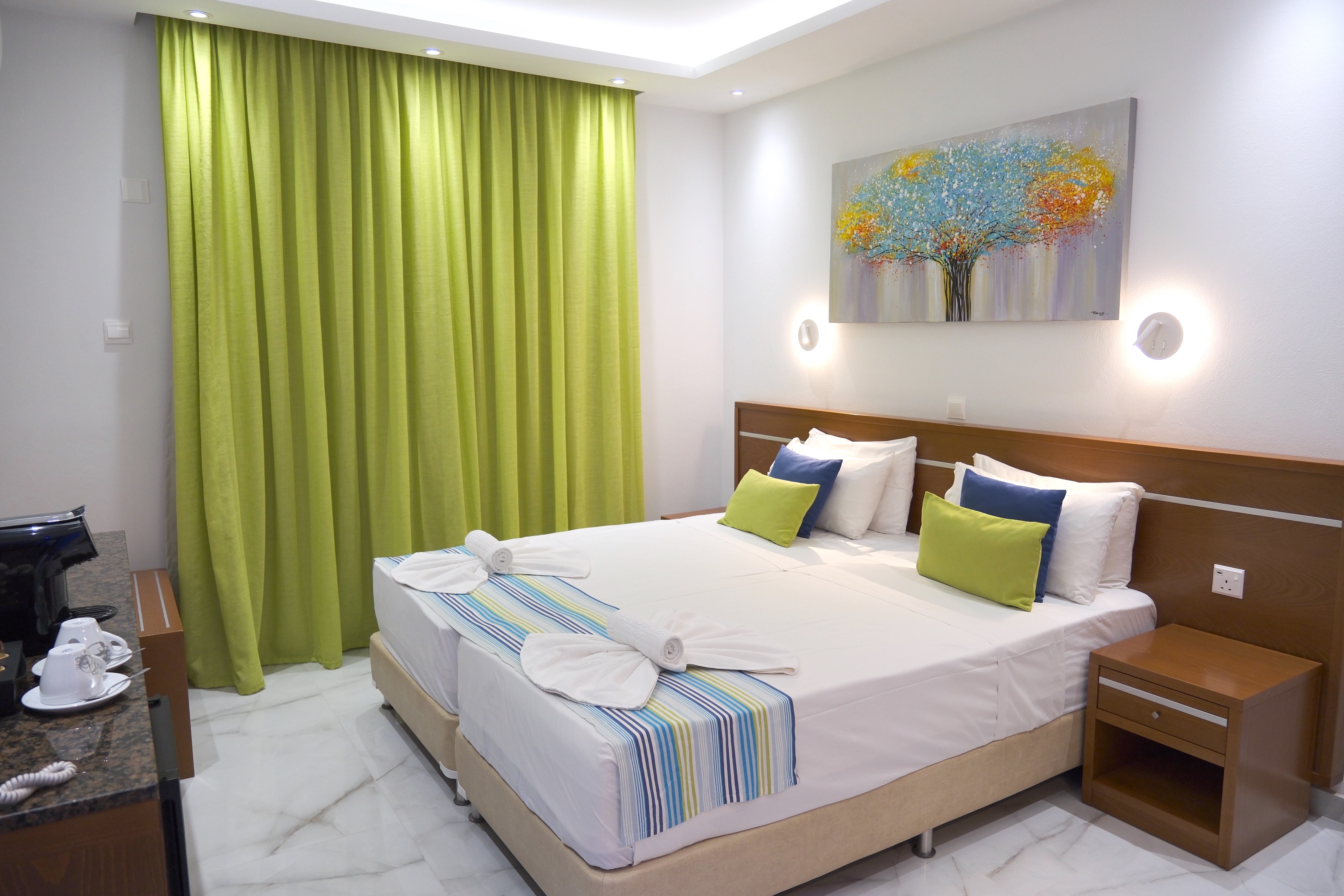 Double or Twin Standard