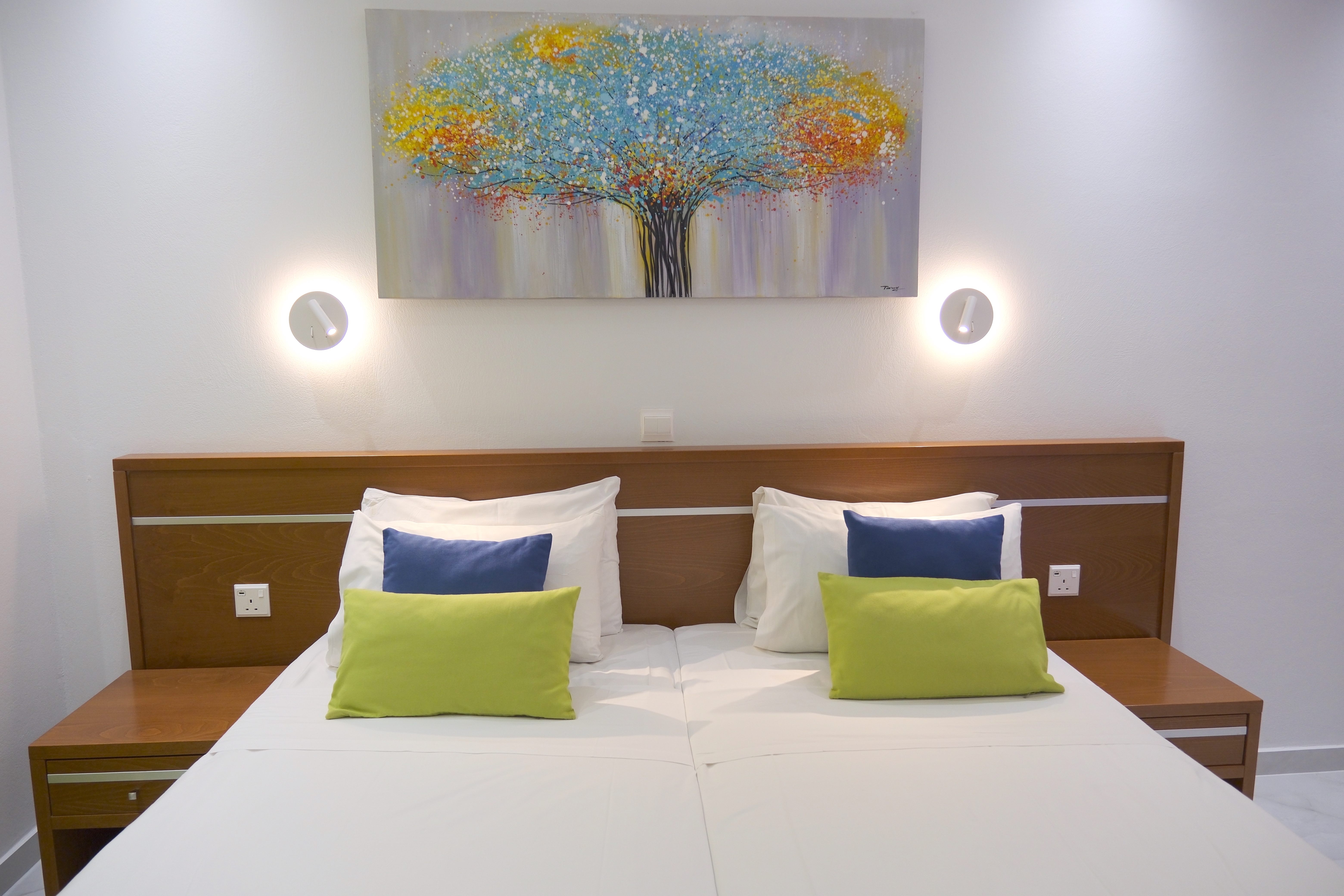 Double or Twin Standard