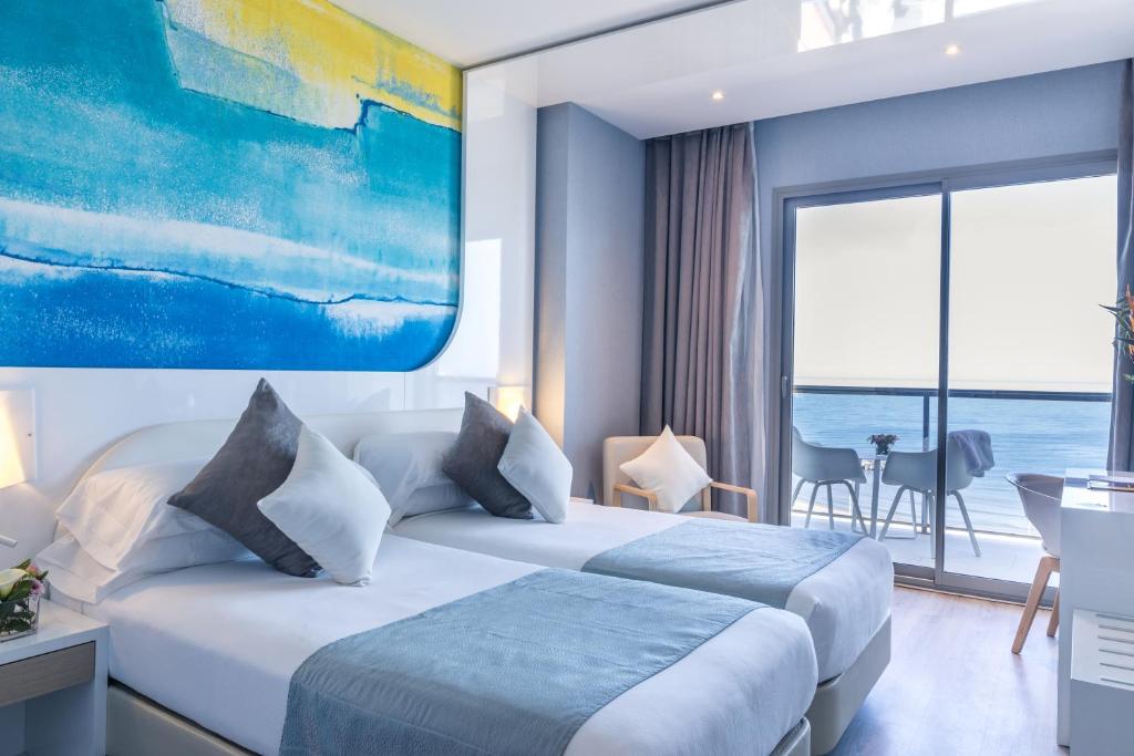 Double or Twin Deluxe