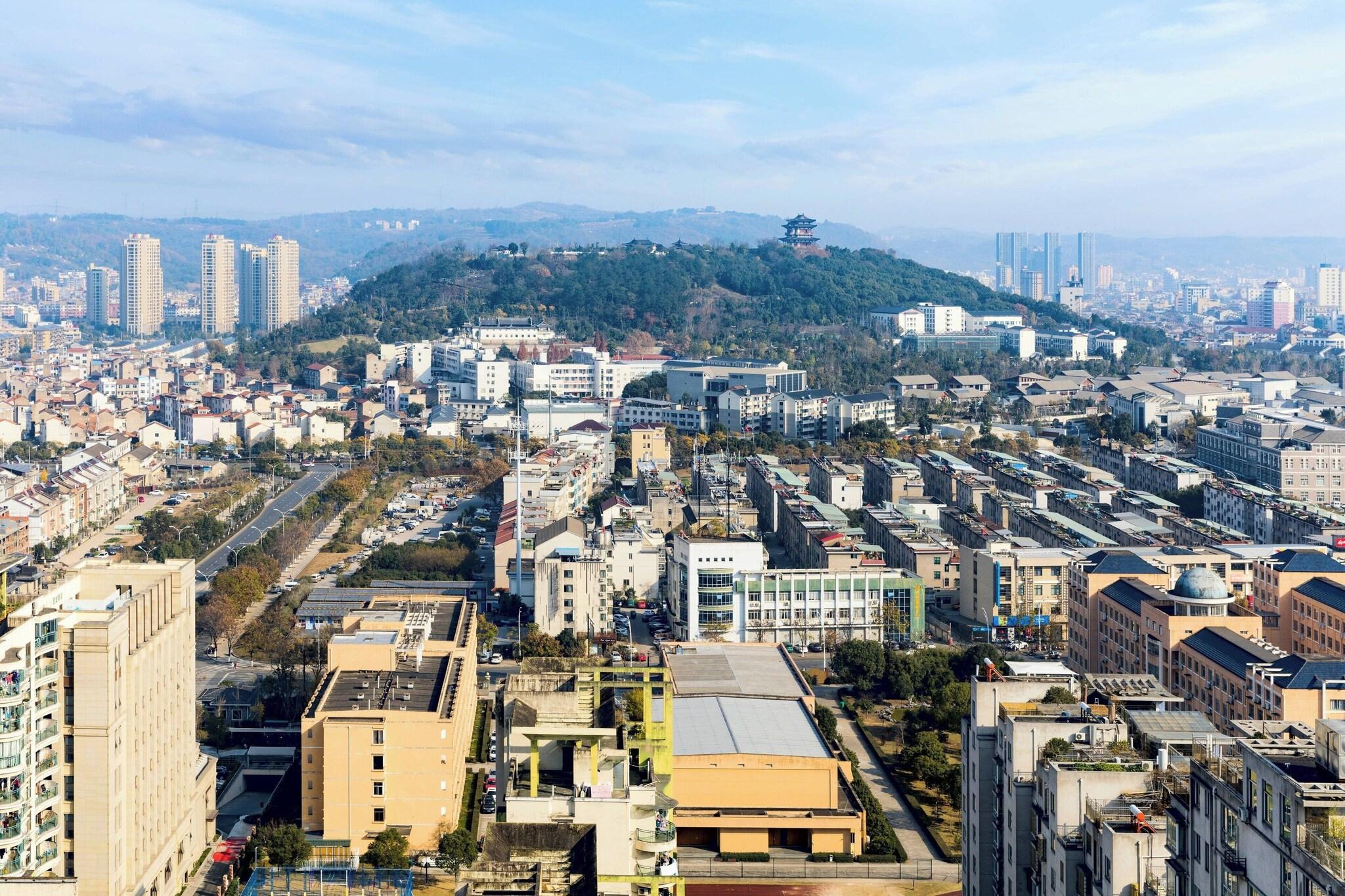 Suite City View King Bed