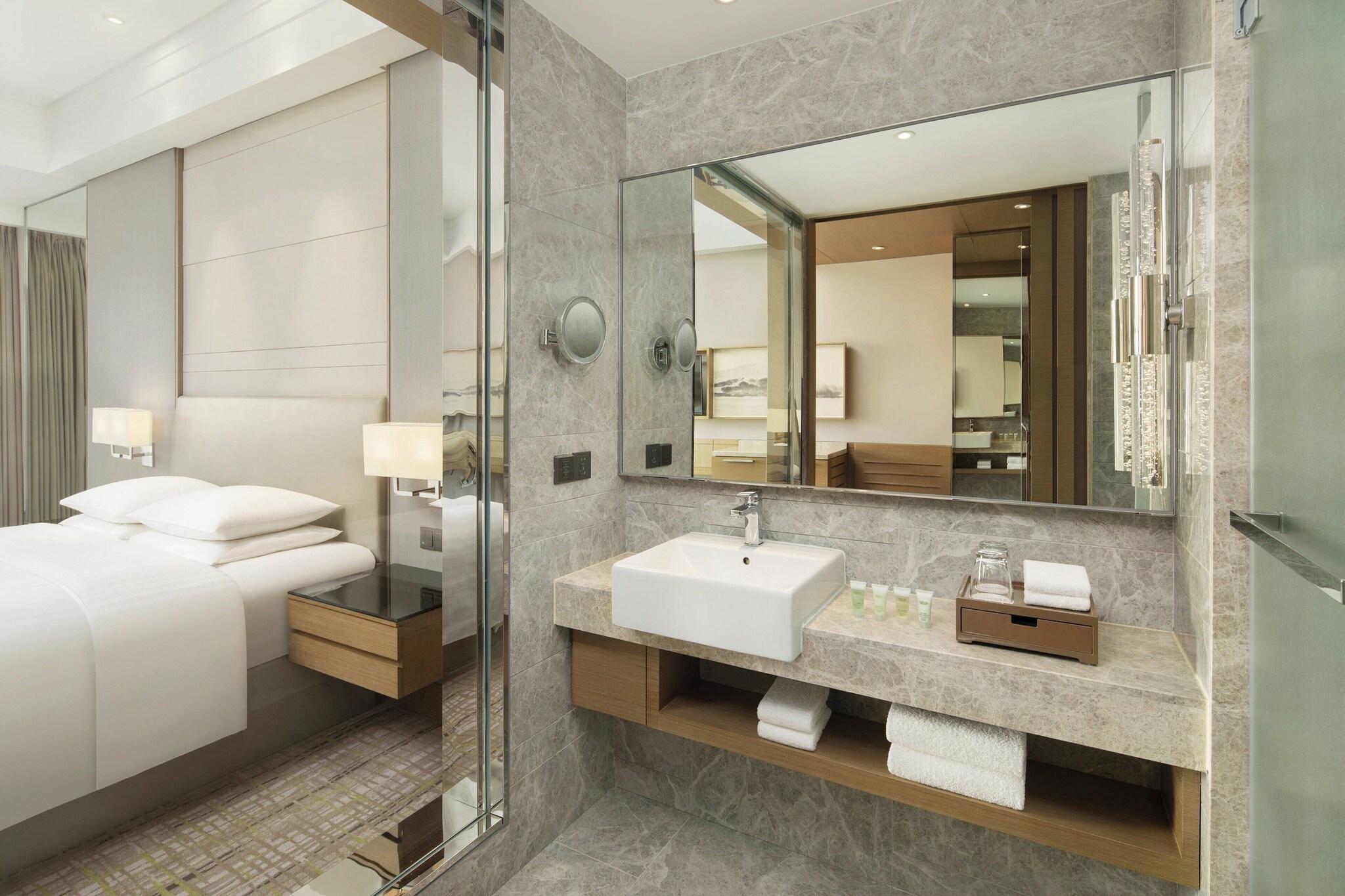 Double Deluxe City View