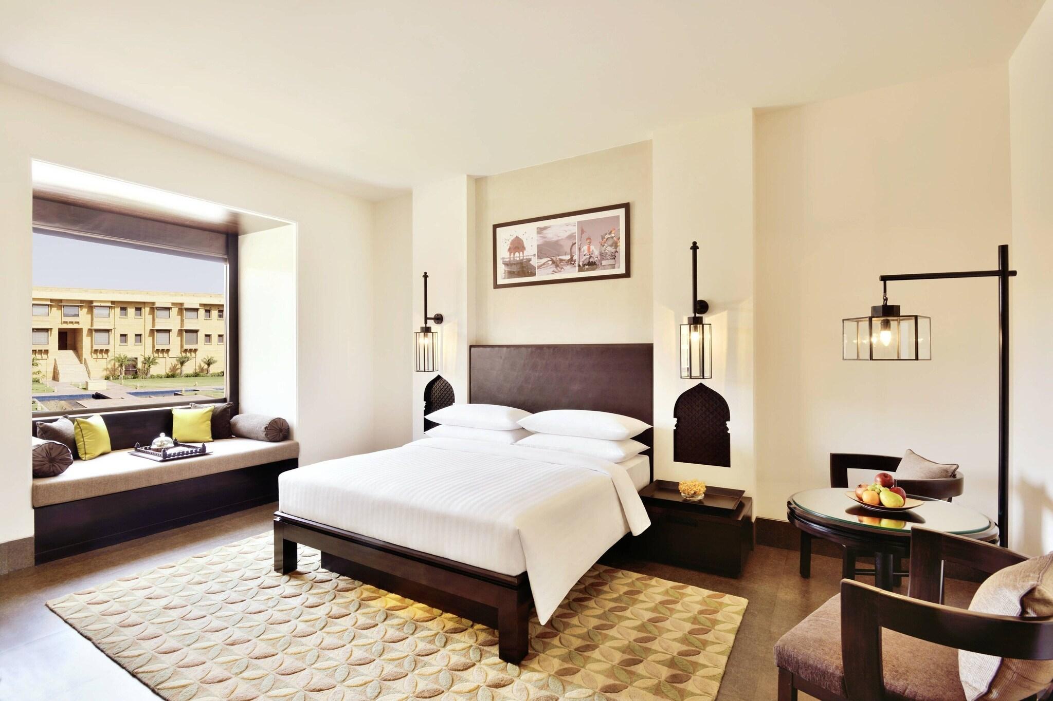 Double Deluxe King Bed