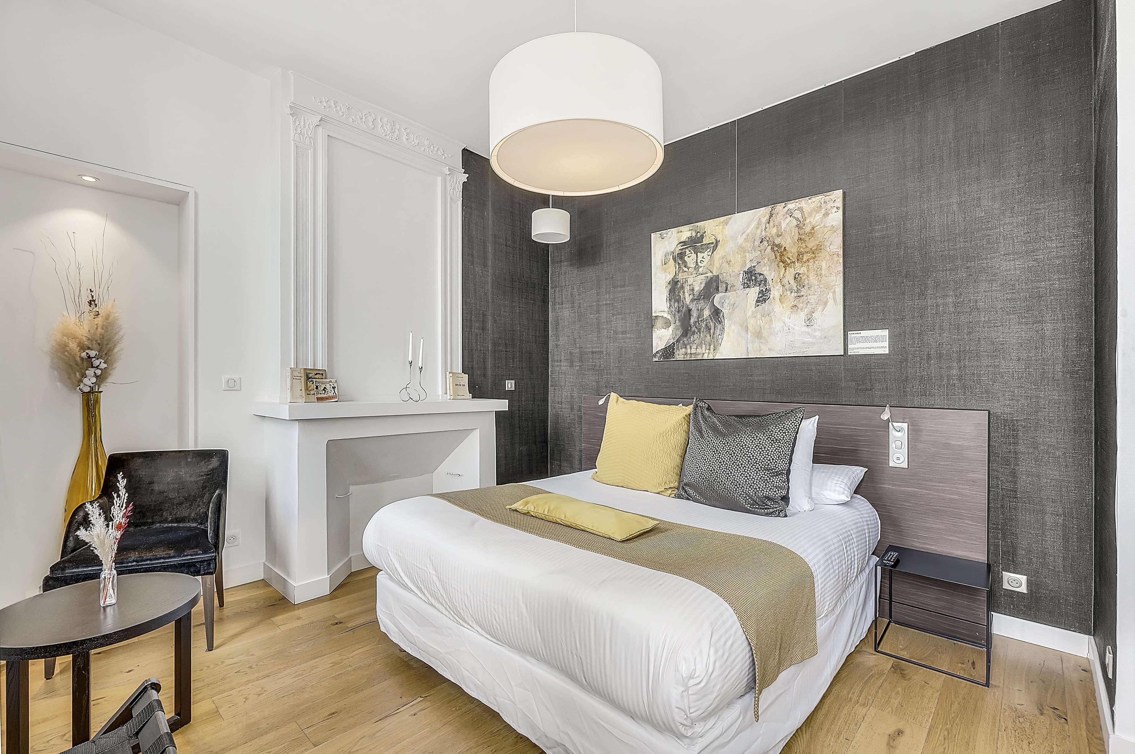 Double or Twin Deluxe