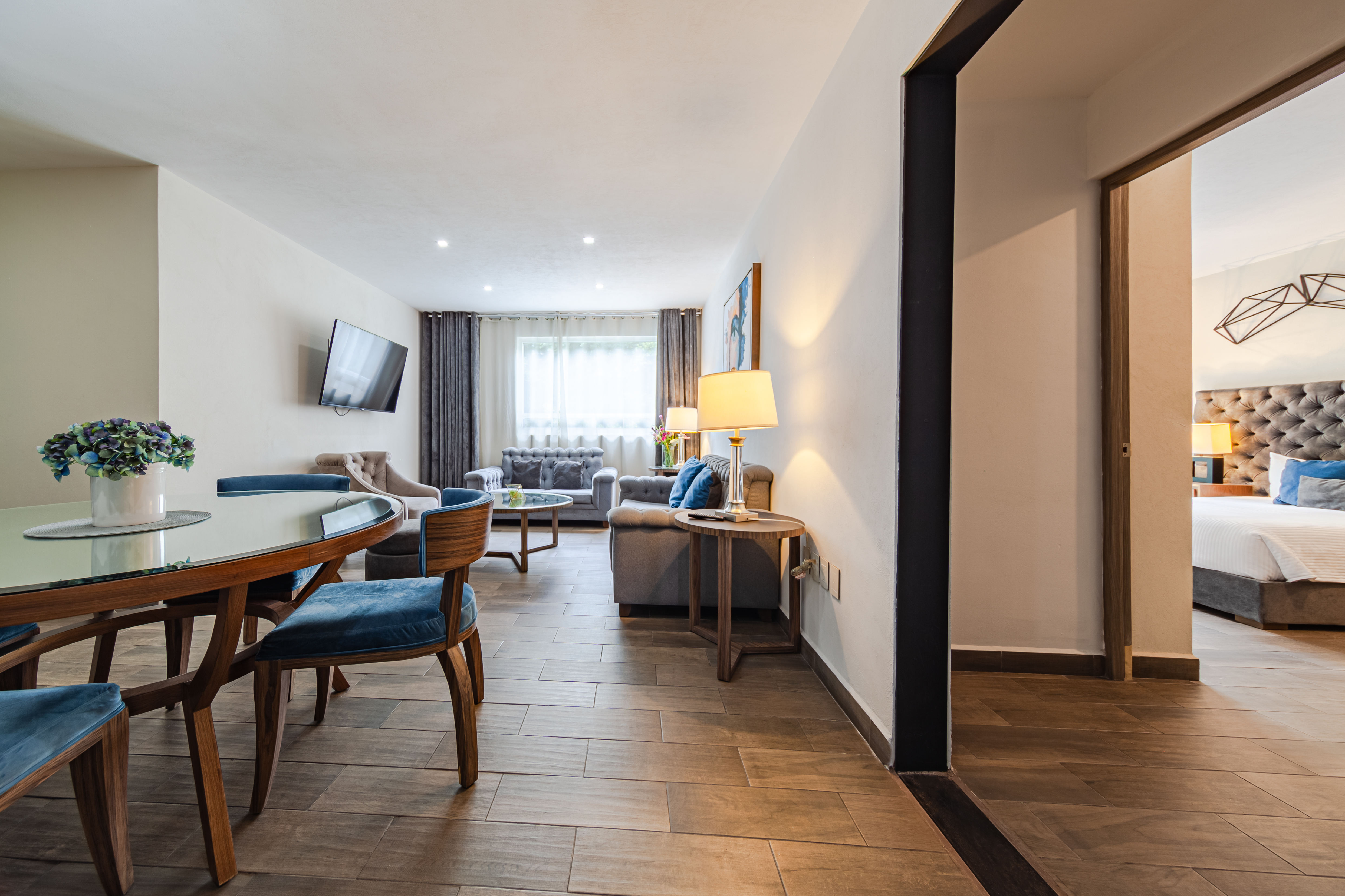 Suite Three Bedrooms One Bathroom