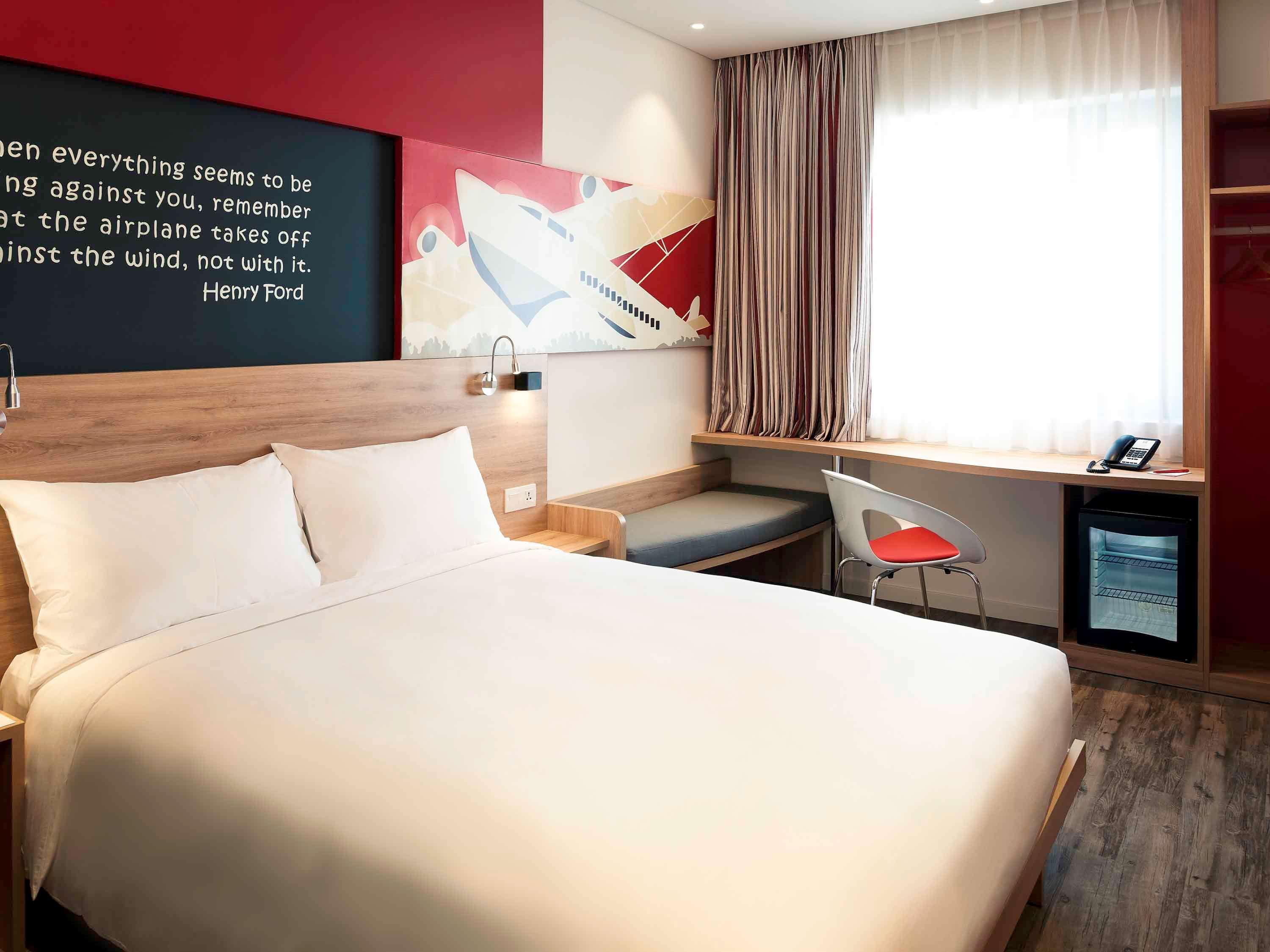 Double Queen Size Bed