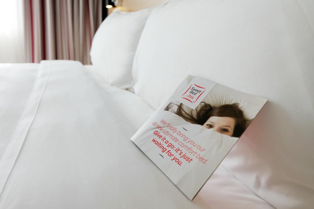 Studio King Size Bed