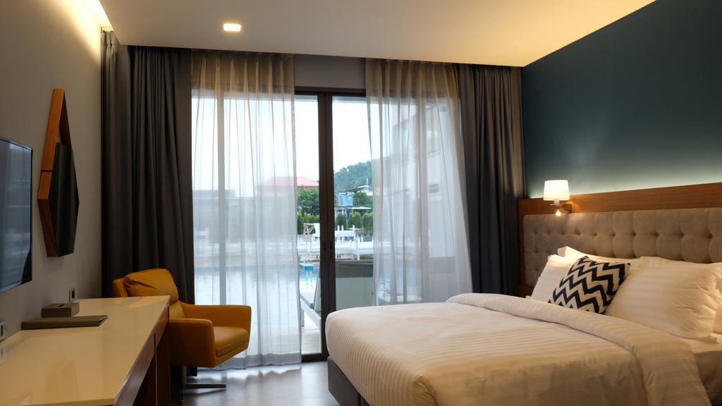 Double or Twin Deluxe