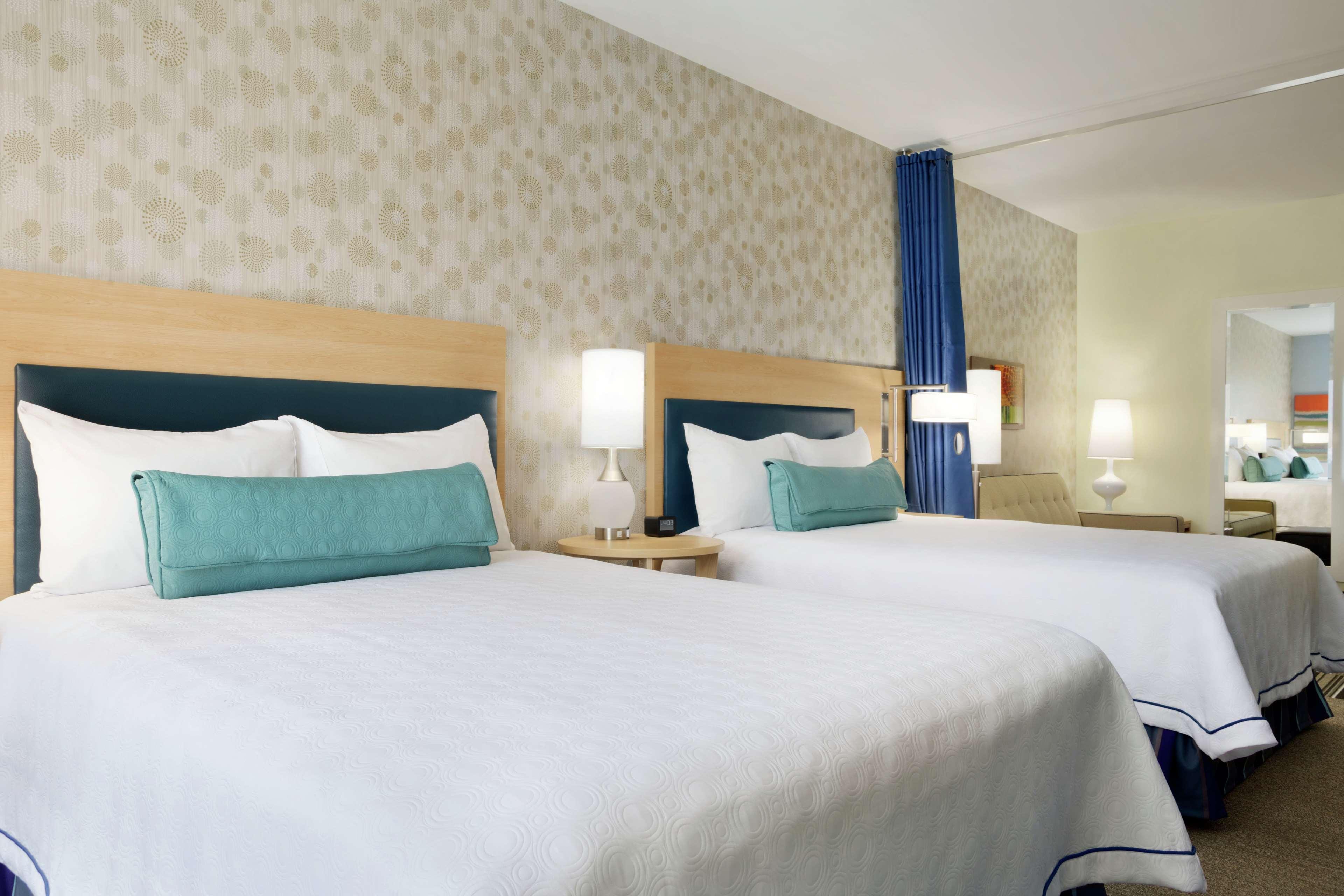 Suite Two Queen Beds Non Smoking