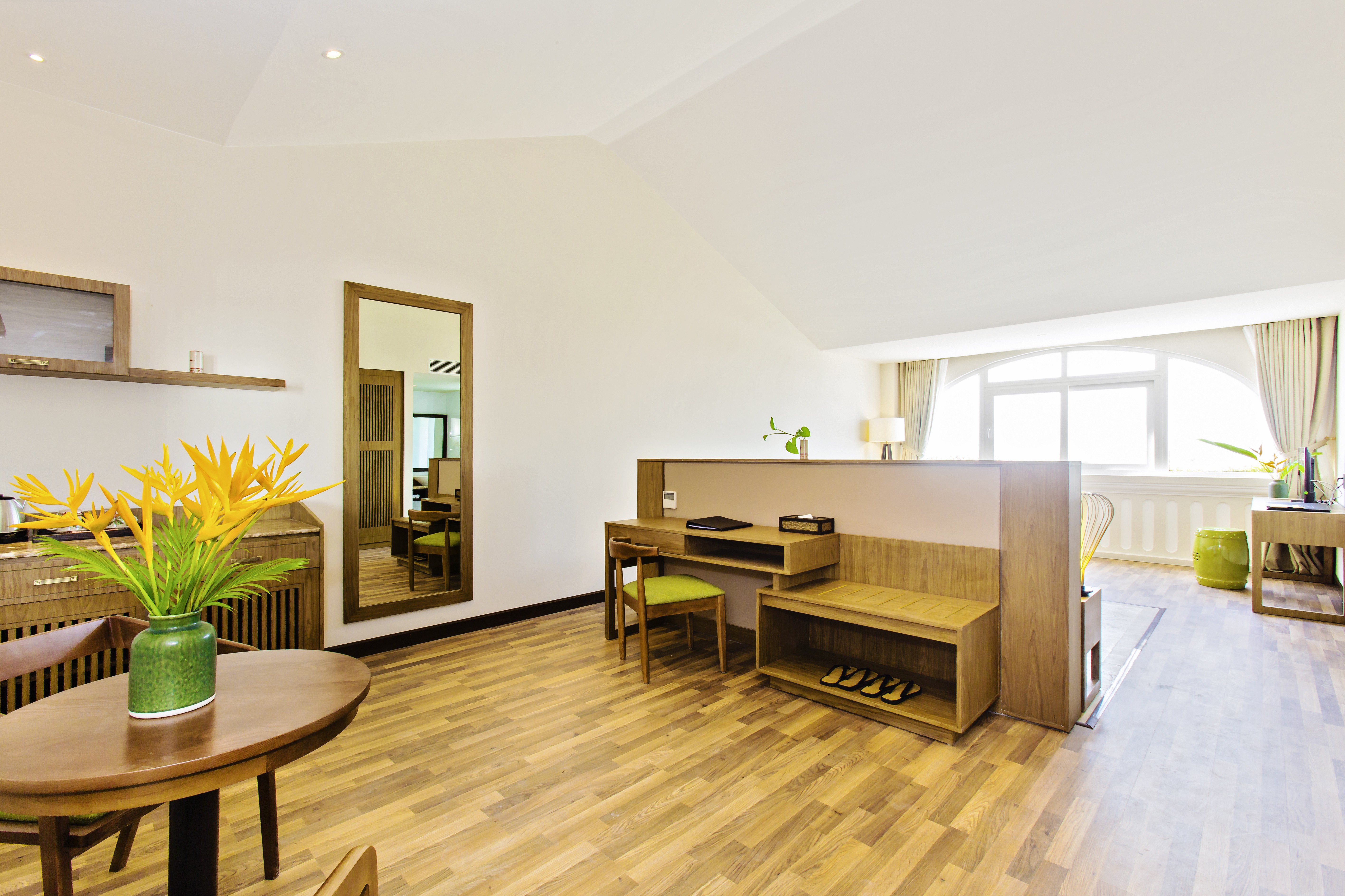 Junior Suite King Size Bed