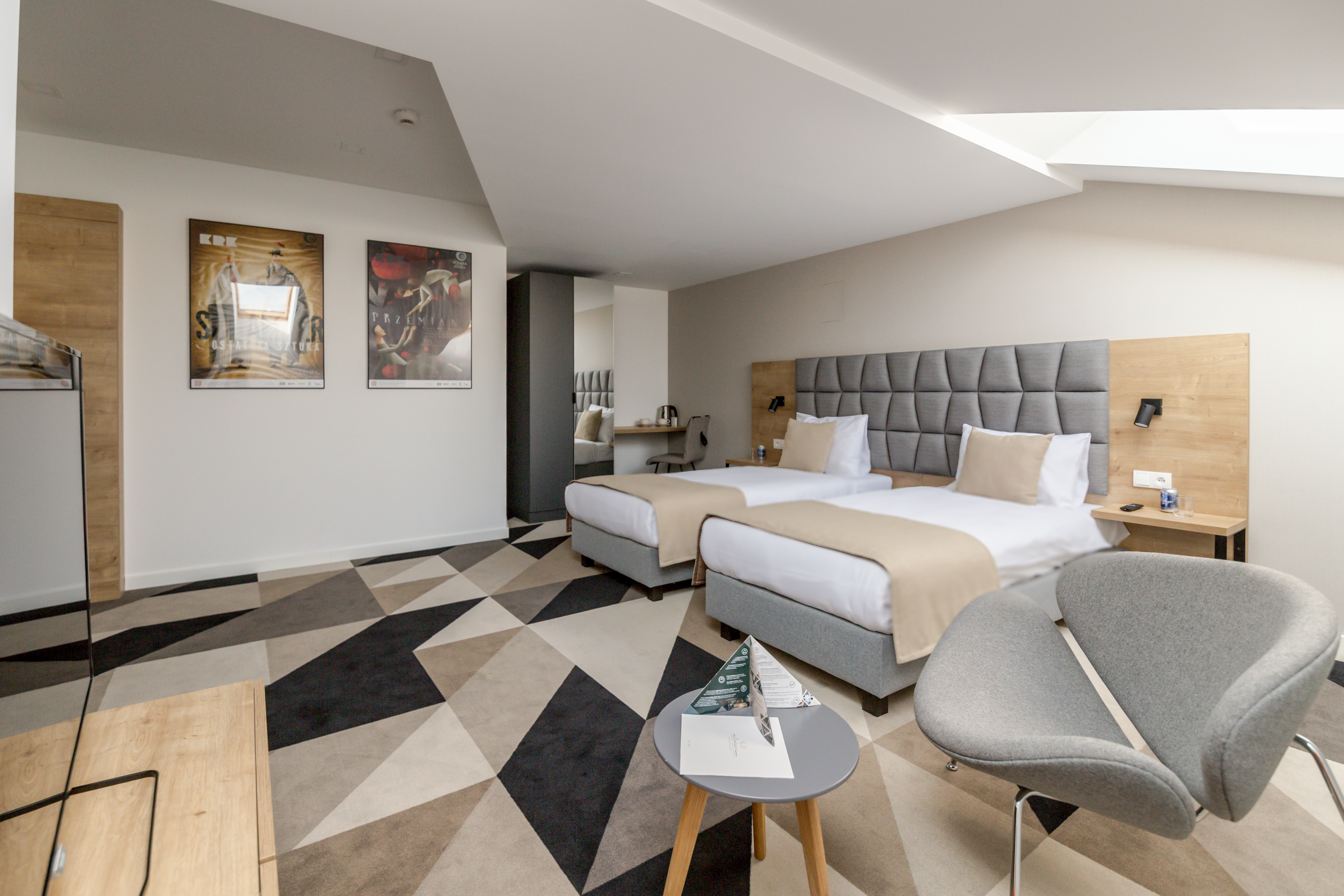 Double or Twin Standard