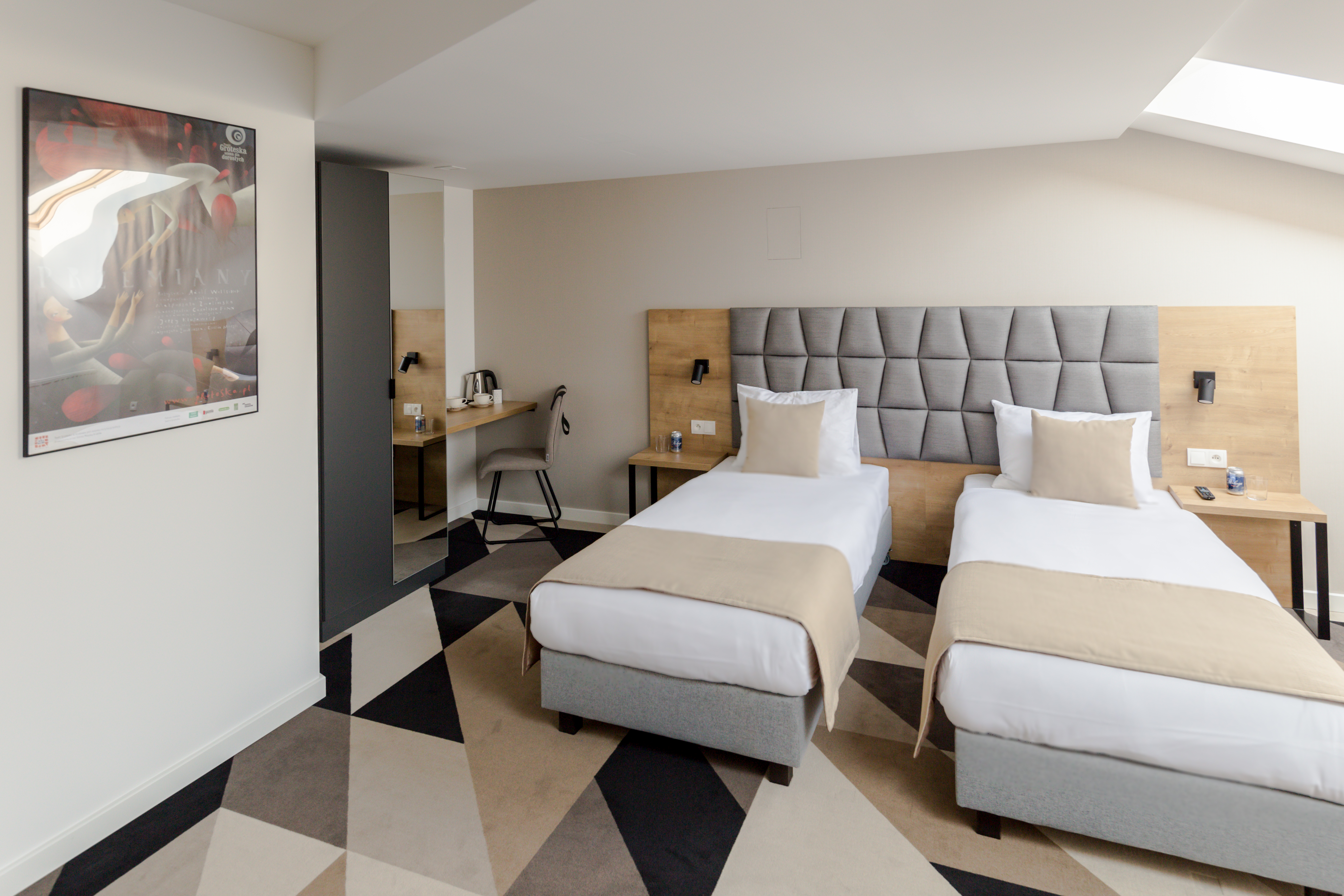 Double or Twin Standard