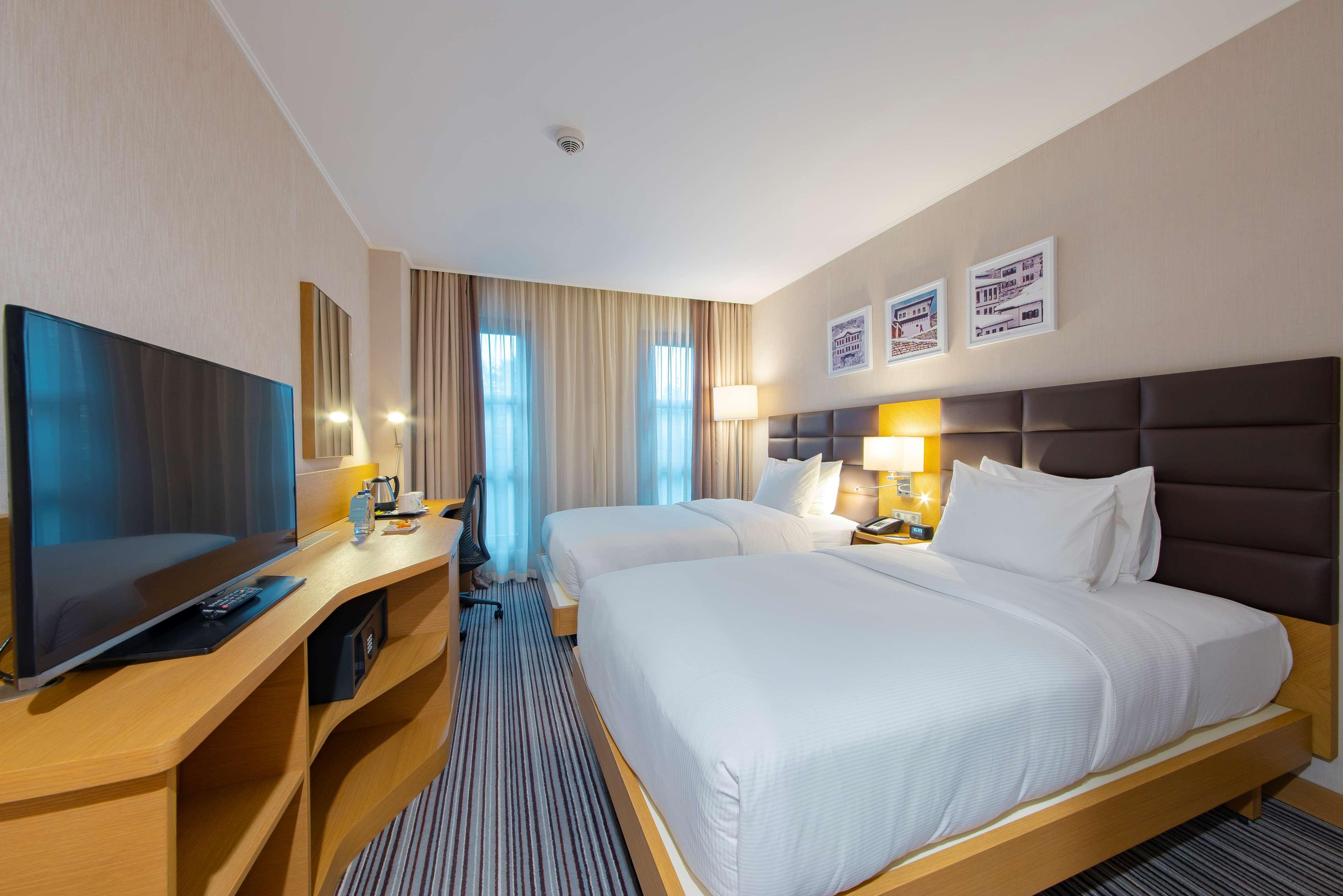 Family Room Connecting Room