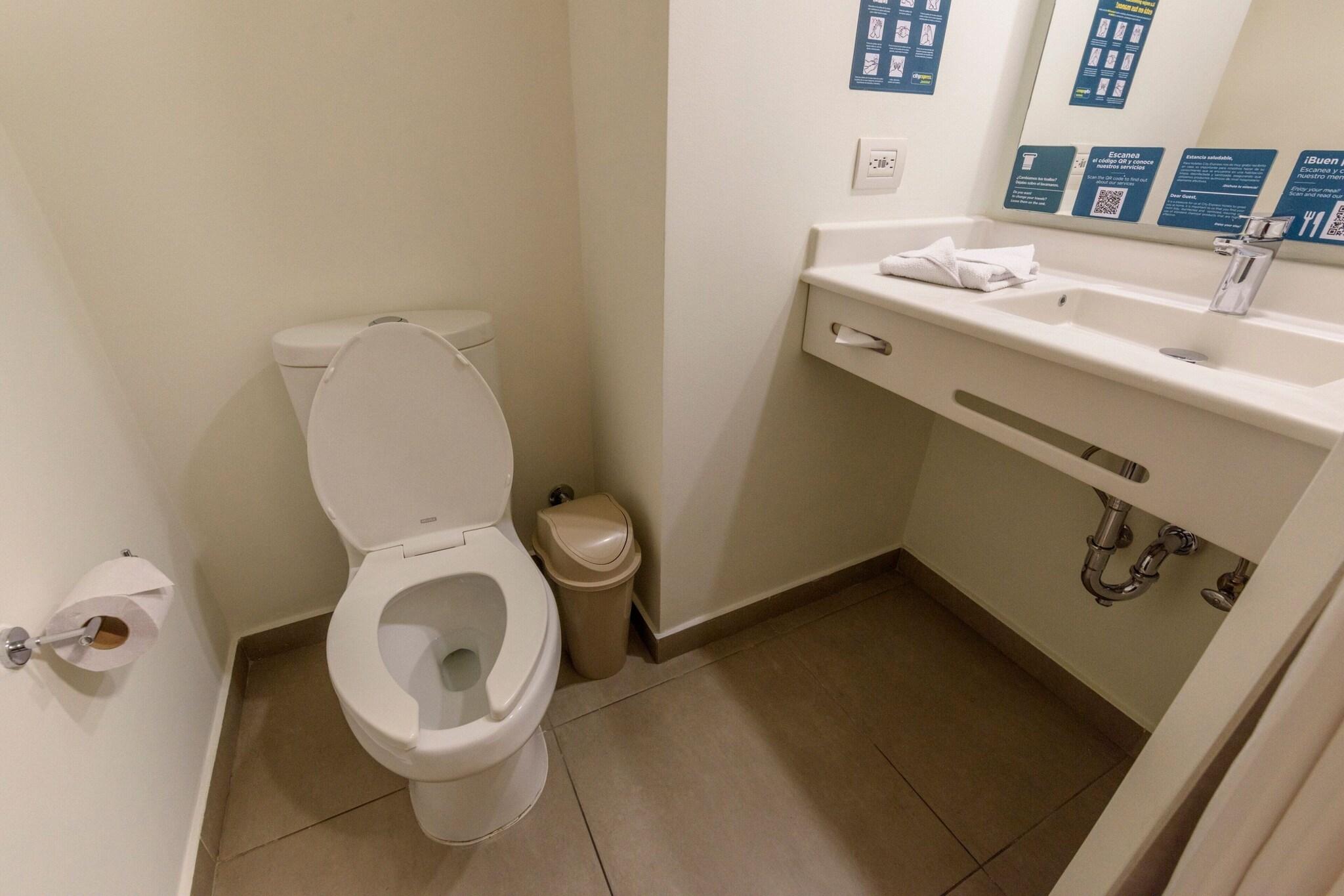 Double Queen Size Bed