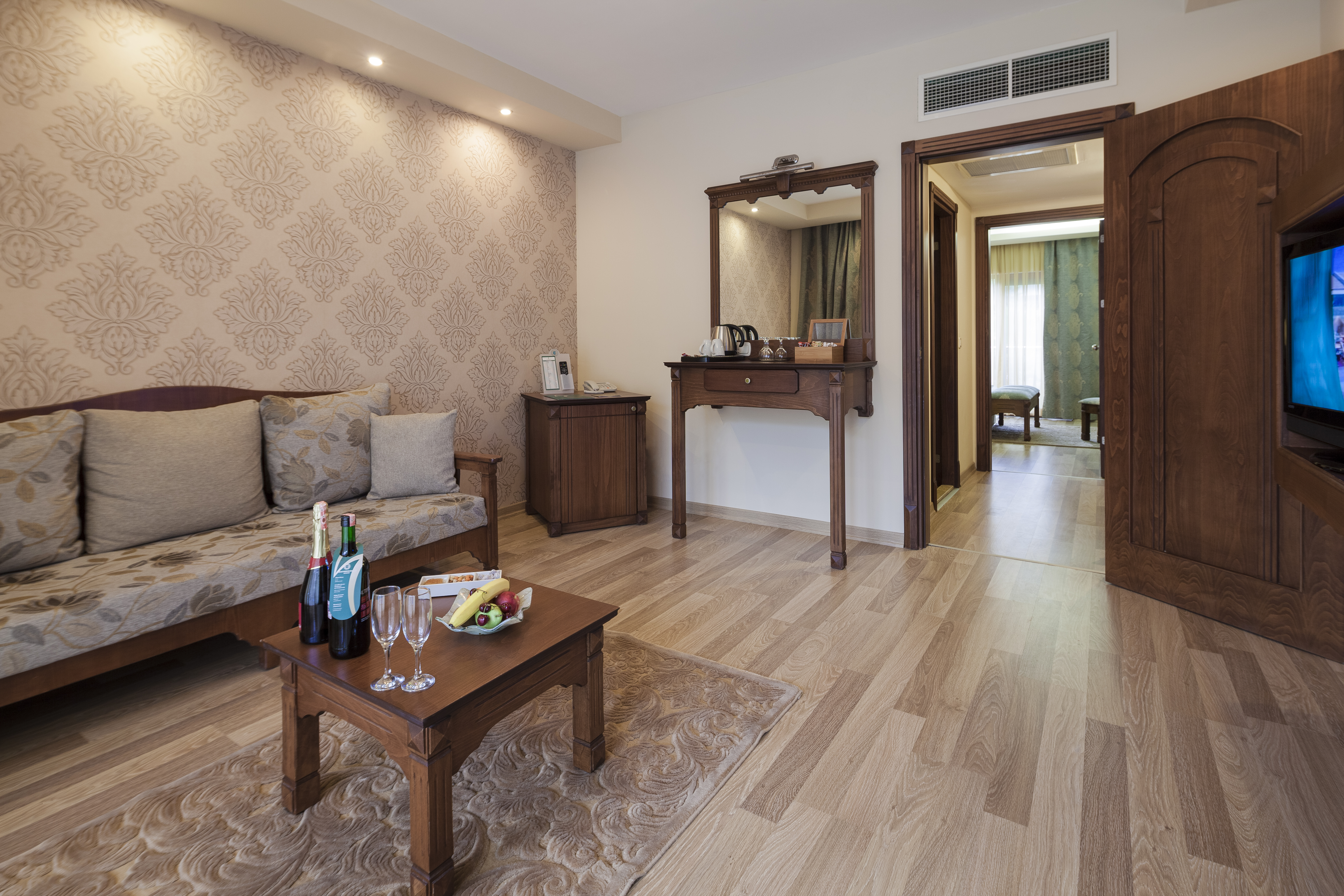 Junior Suite Connecting Room