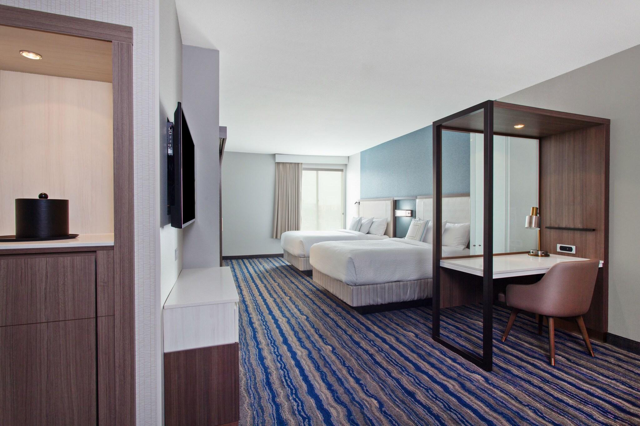 Suite Two Queen Beds