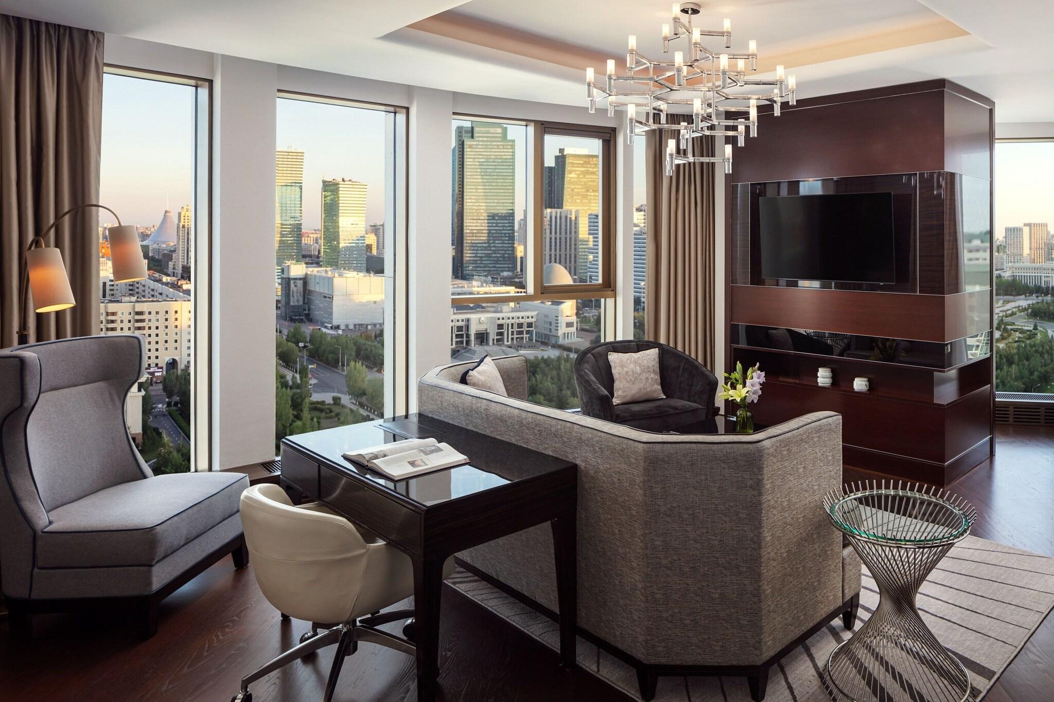 Junior Suite with Views