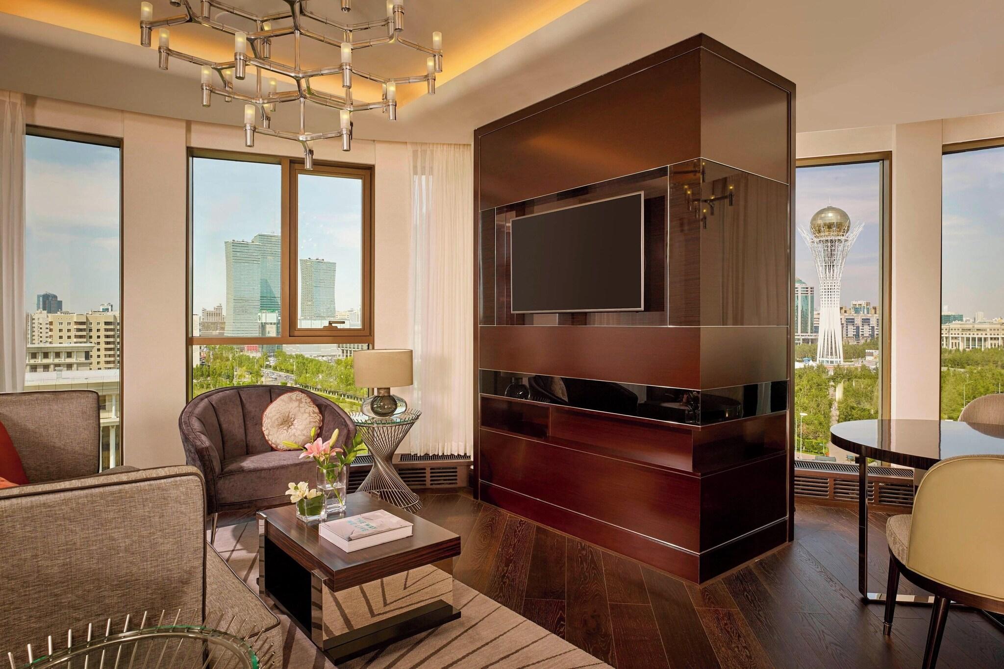 Junior Suite with Views